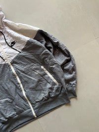 NIKE HOODED JACKET - L