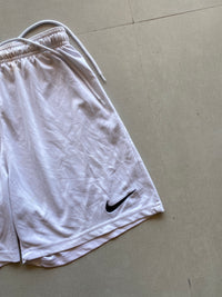 NIKE BLACK SOLID SHORTS - L