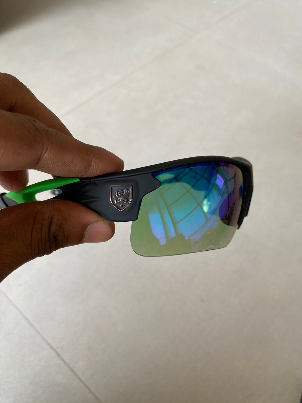 UV PROTECTED SPORTS SUNGLASSES