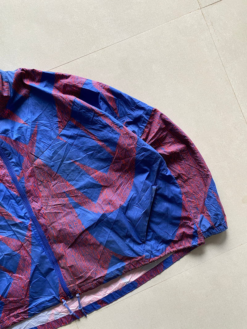 NIKE SPELL OUT WOMENS CROPPED JACKET - L