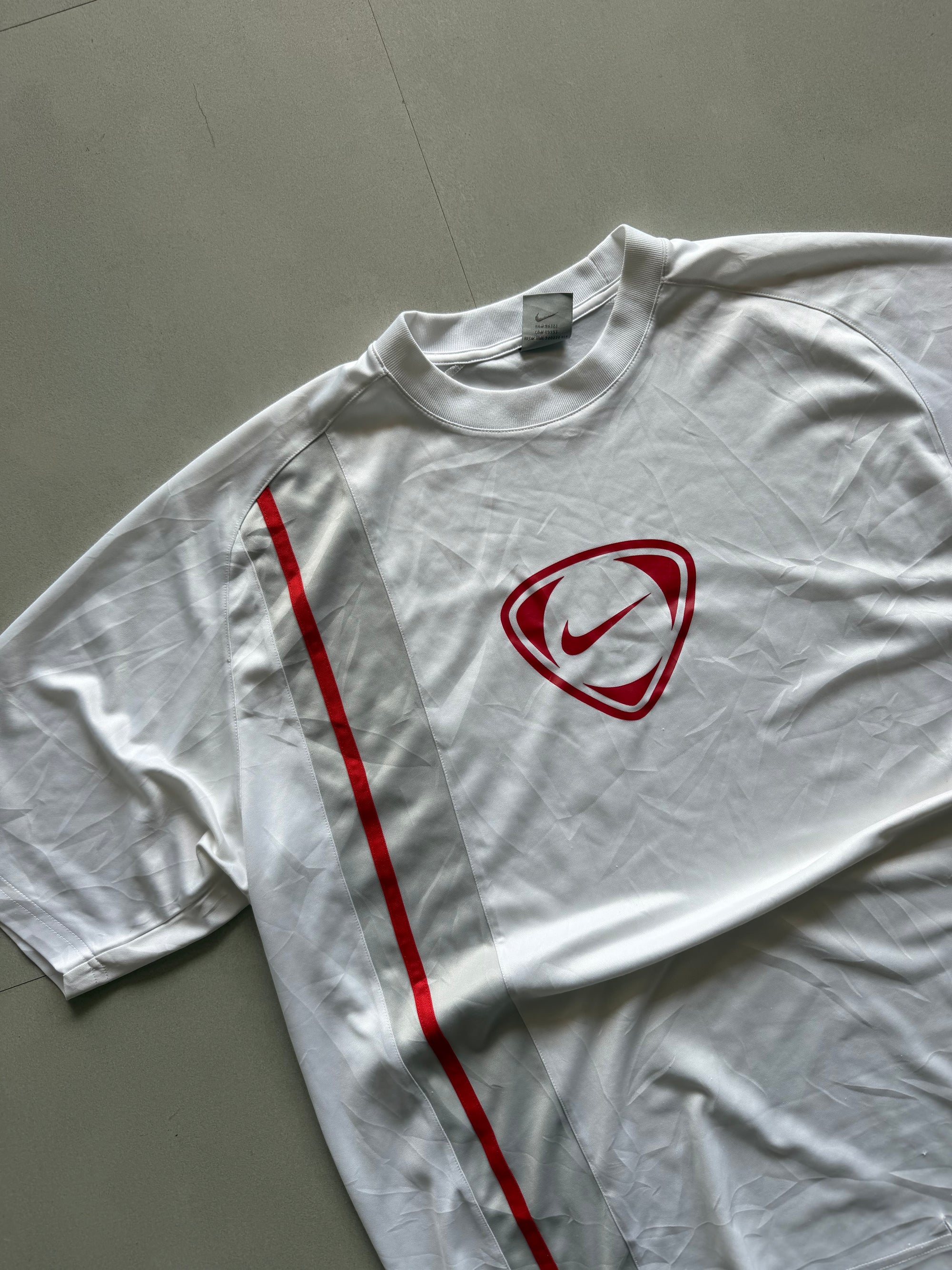 NIKE CENTRE SWOOSH DRI FIT TEE - XL