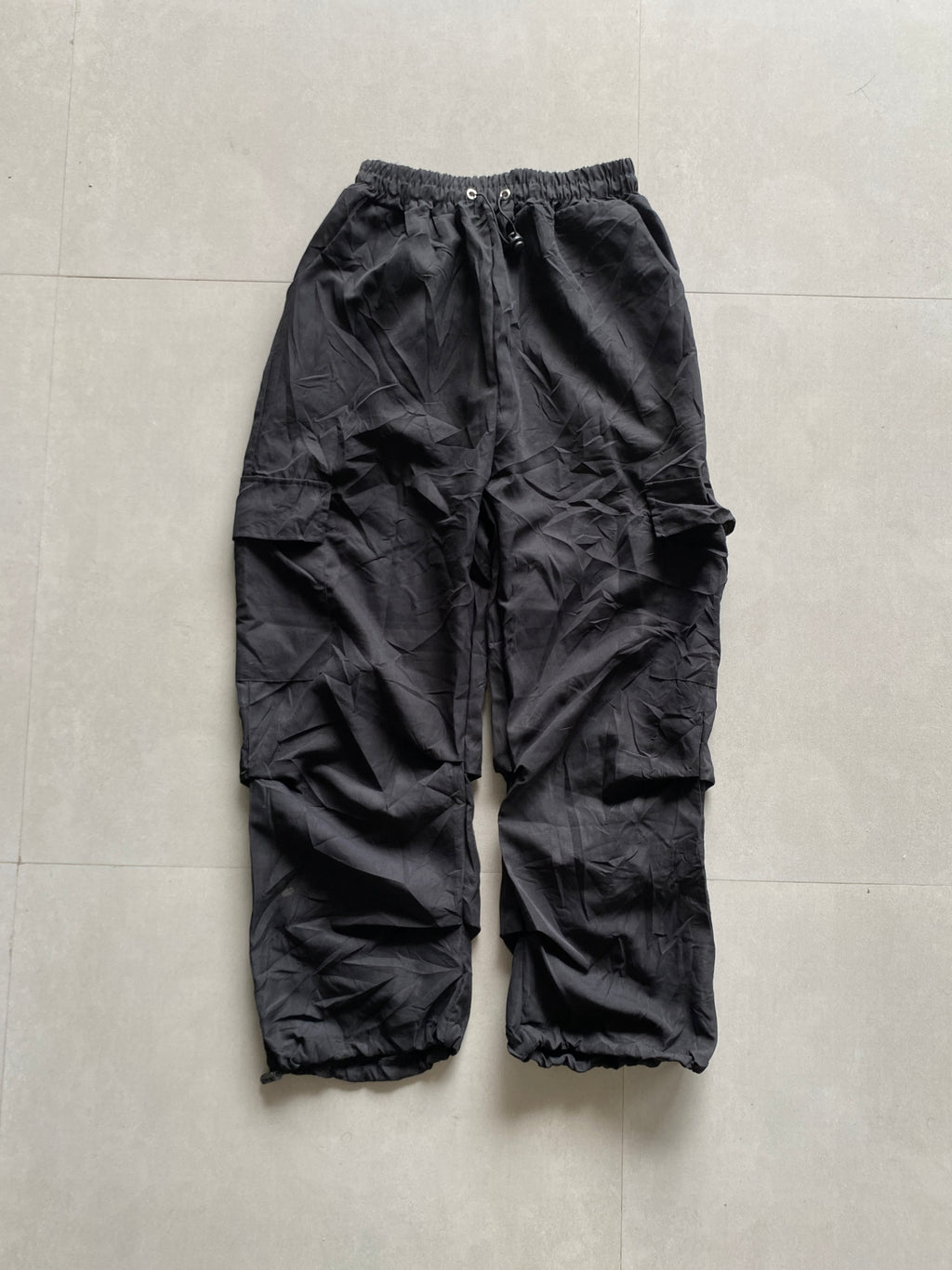 VINTAGE BAGGY CARGO TRACK PANT - M