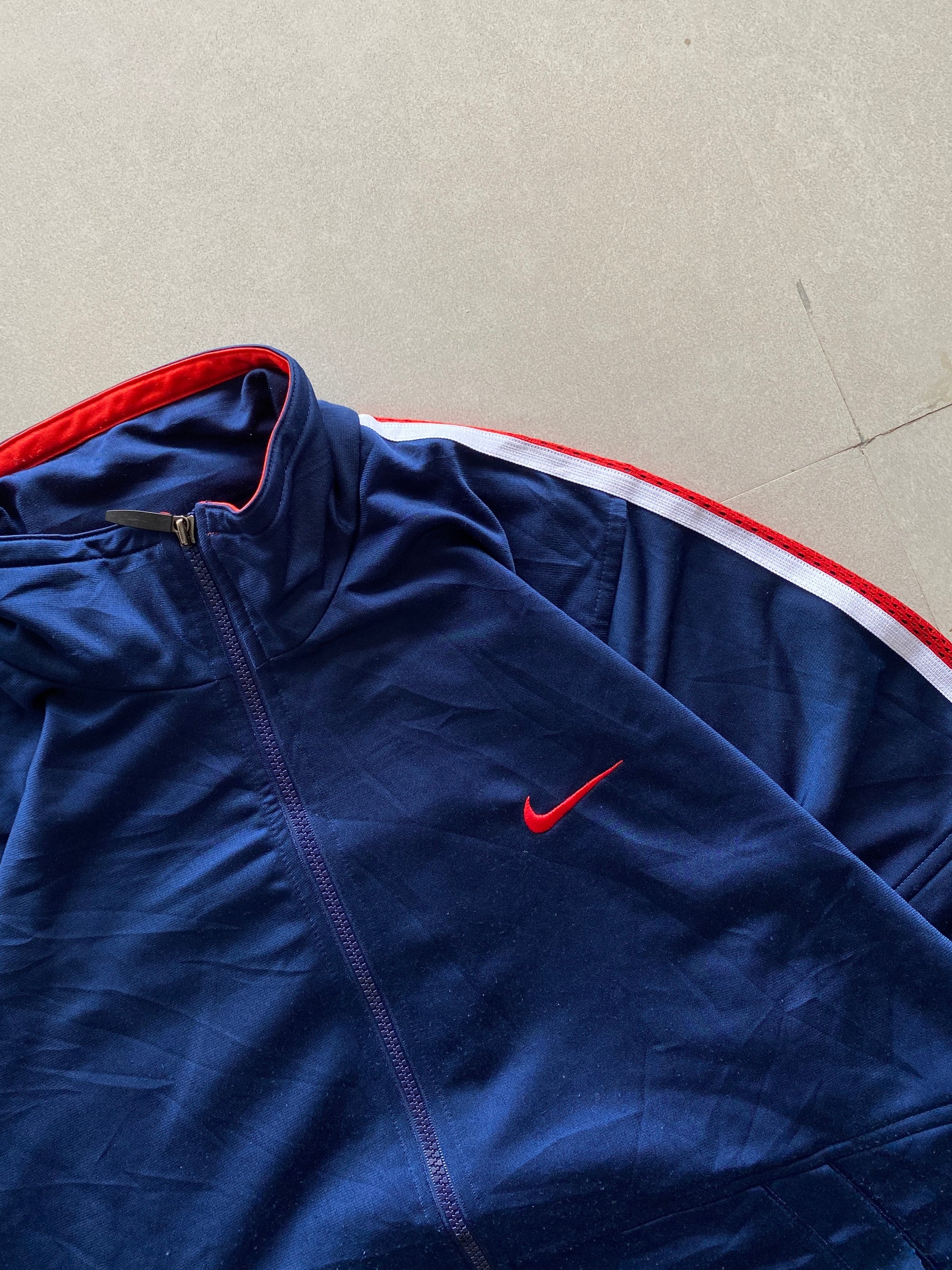 VIINTAGE NIKE JACKET - L