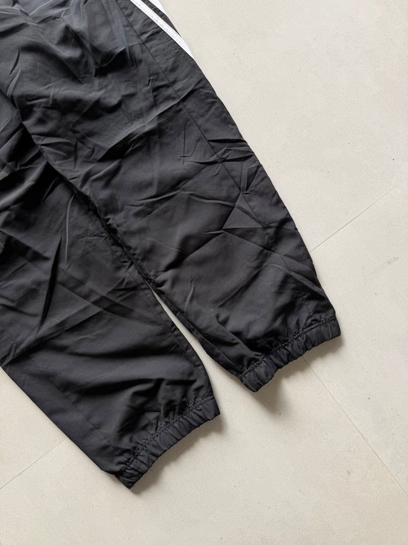 ADIDAS STRIPED TRACK PANT122 - XL