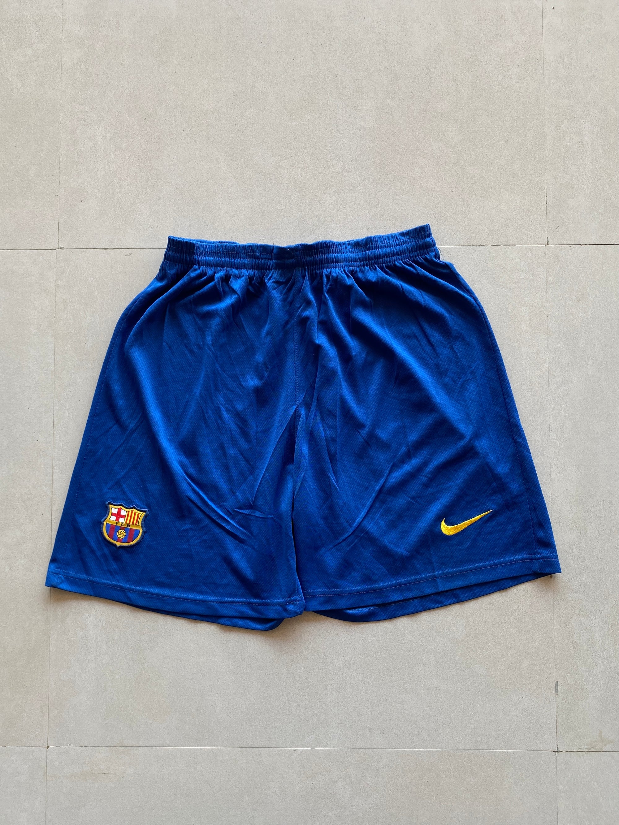 NIKE BARCELONA SHORTS - L