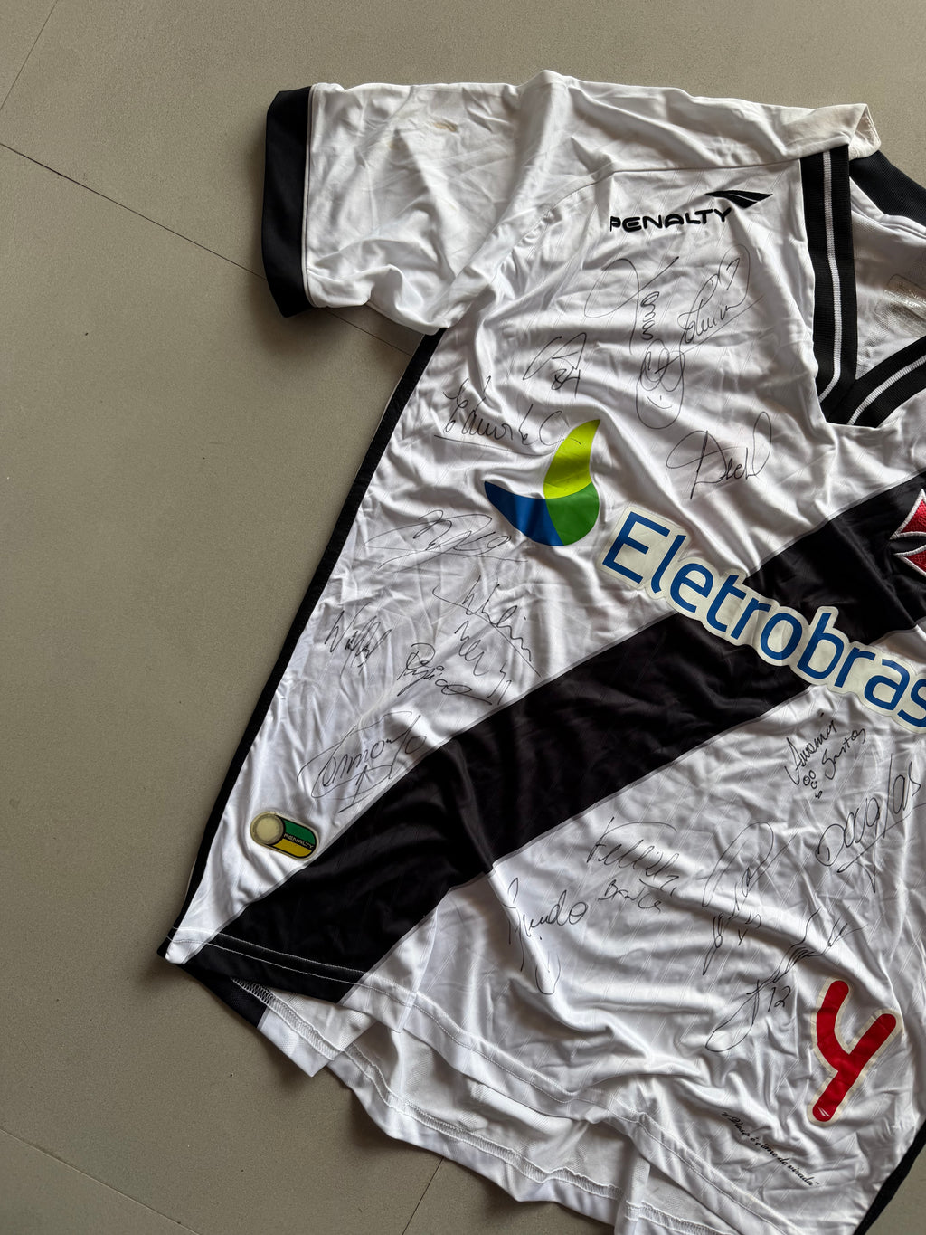 2010 CAMISA VASCO DA GAMA SIGNED JERSEY - L