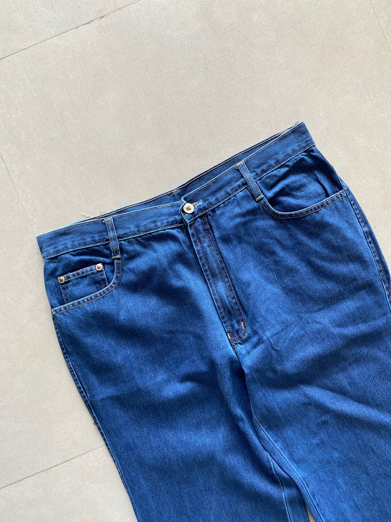 BOOT CUT DENIM - M