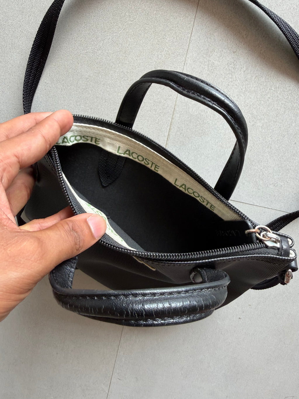 LACOSTE SLING BAG