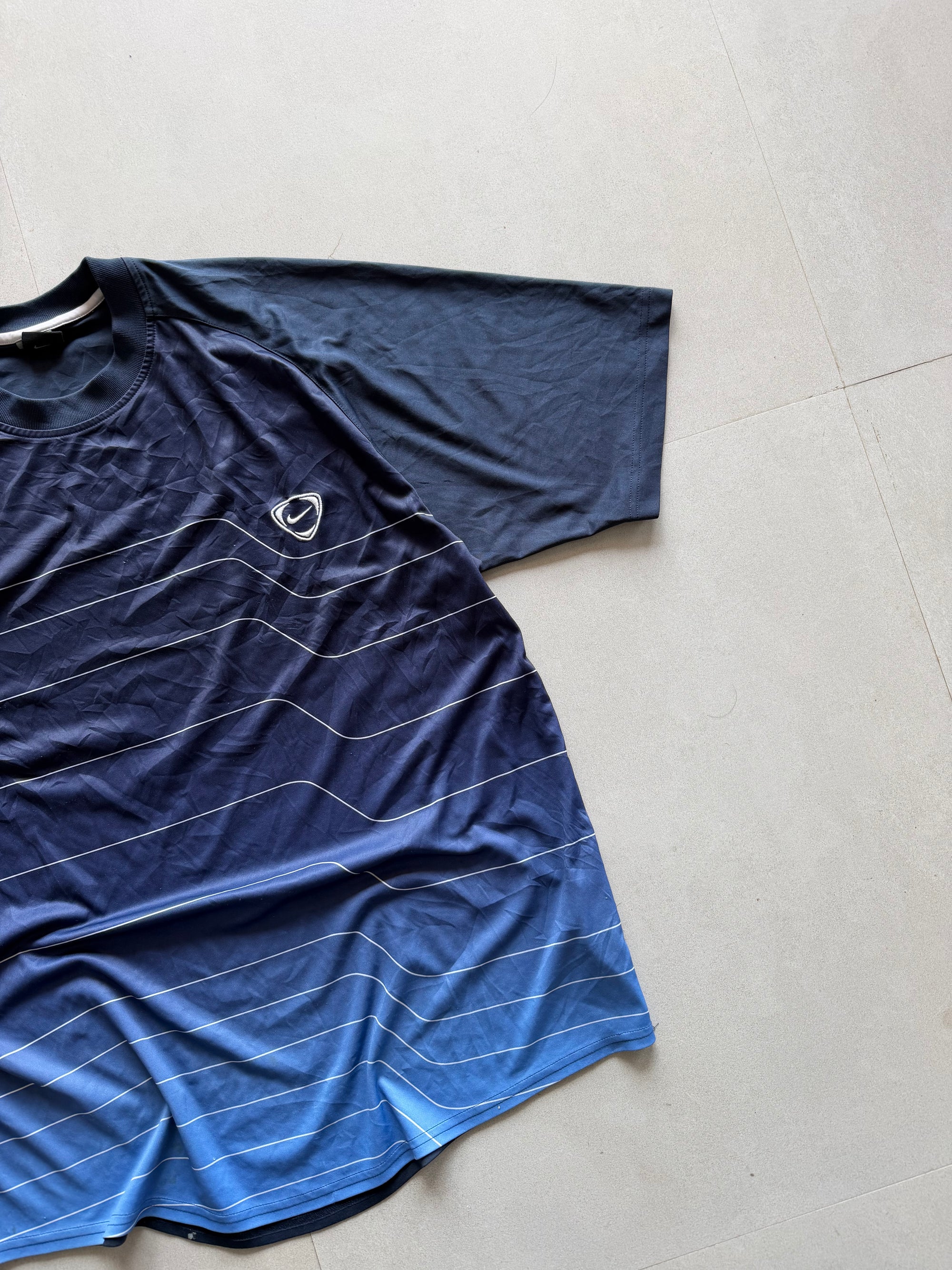 NIKE DRI FIT TEE - XL