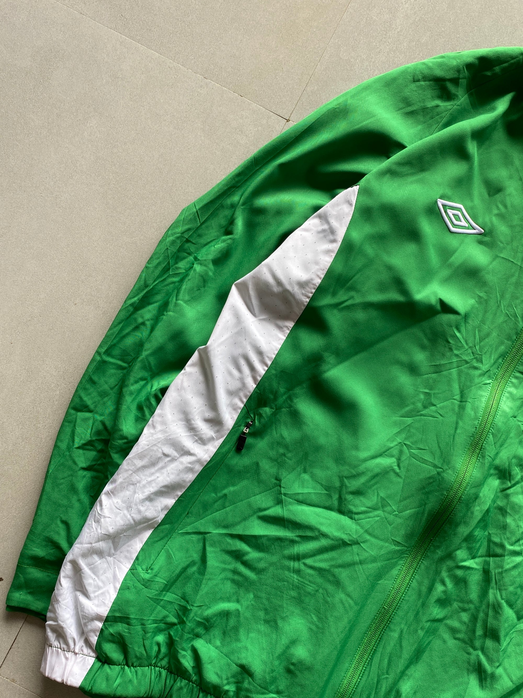VINTAGE UMBRO JACKET - L
