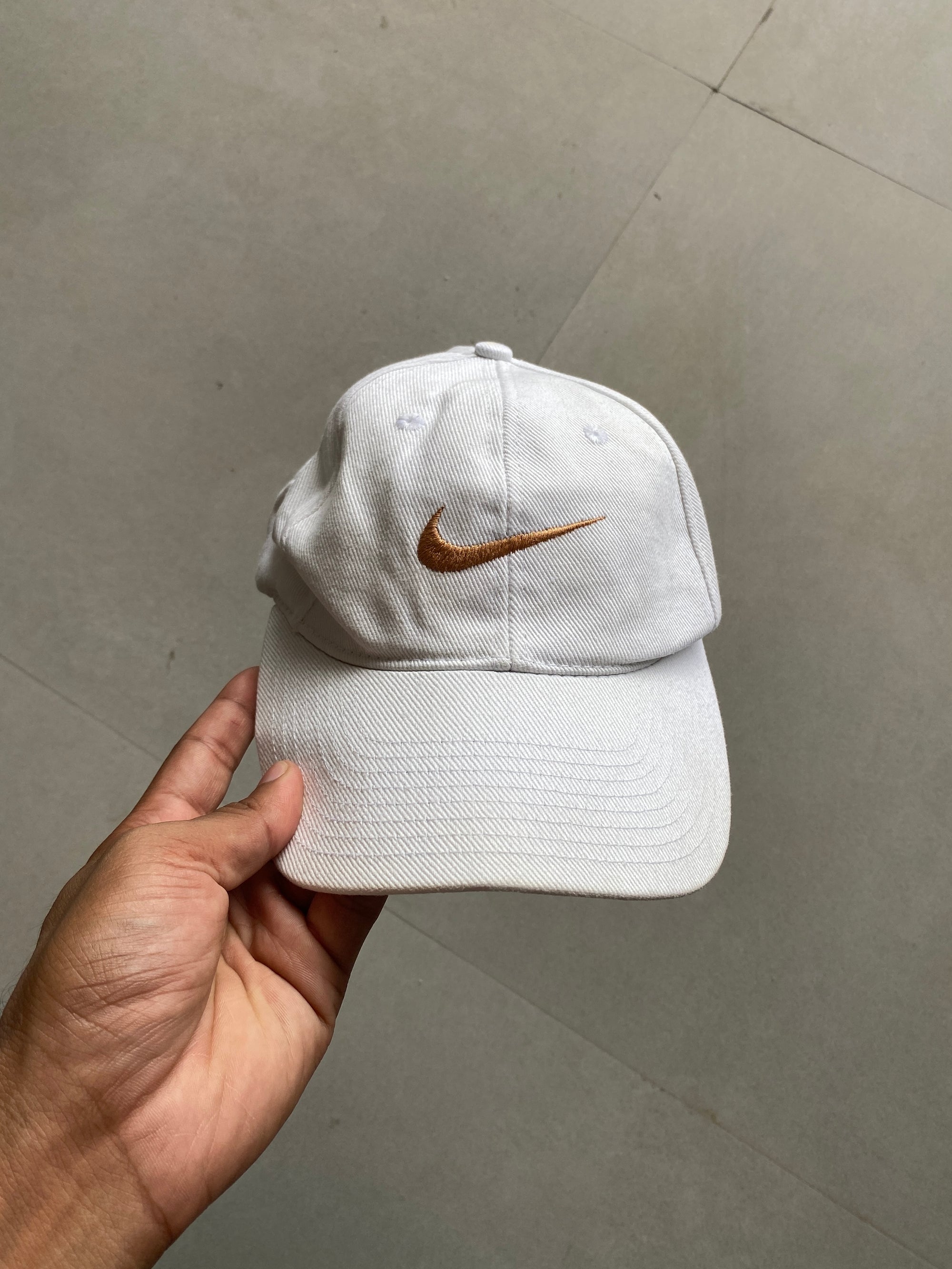 90S VINTAGE NIKE CAP