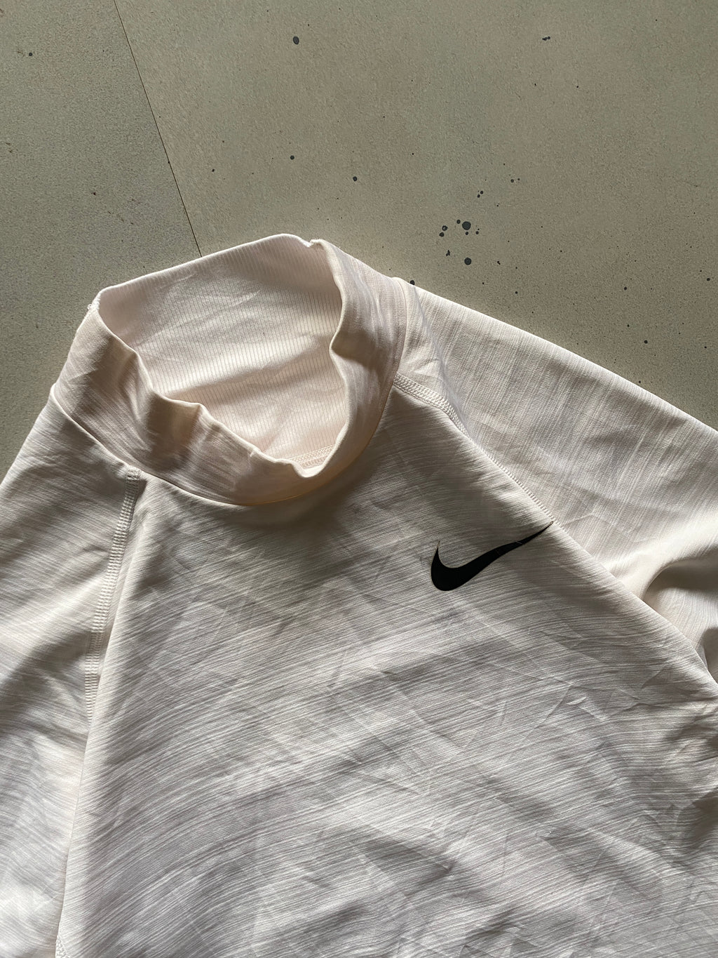 NIKE COMPRESSION TEE -