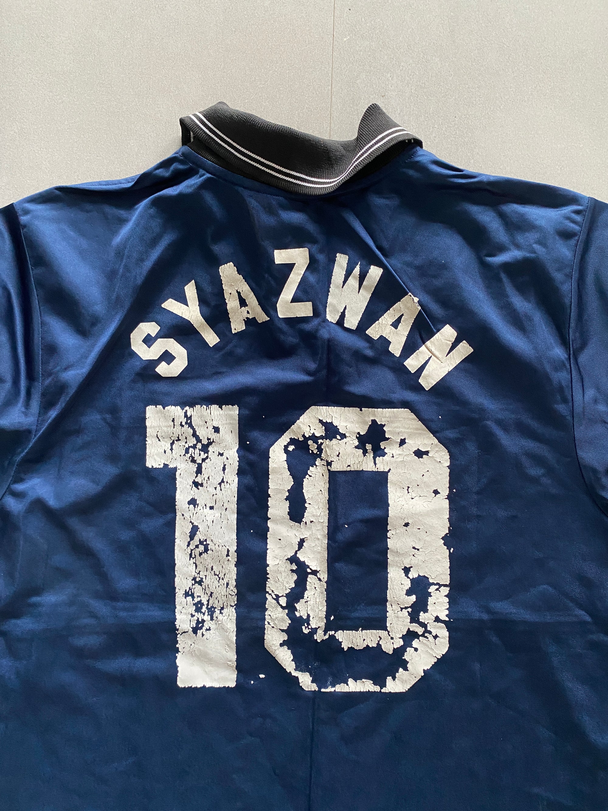 90s NIKE FULL SLEEVE JERSEY - M