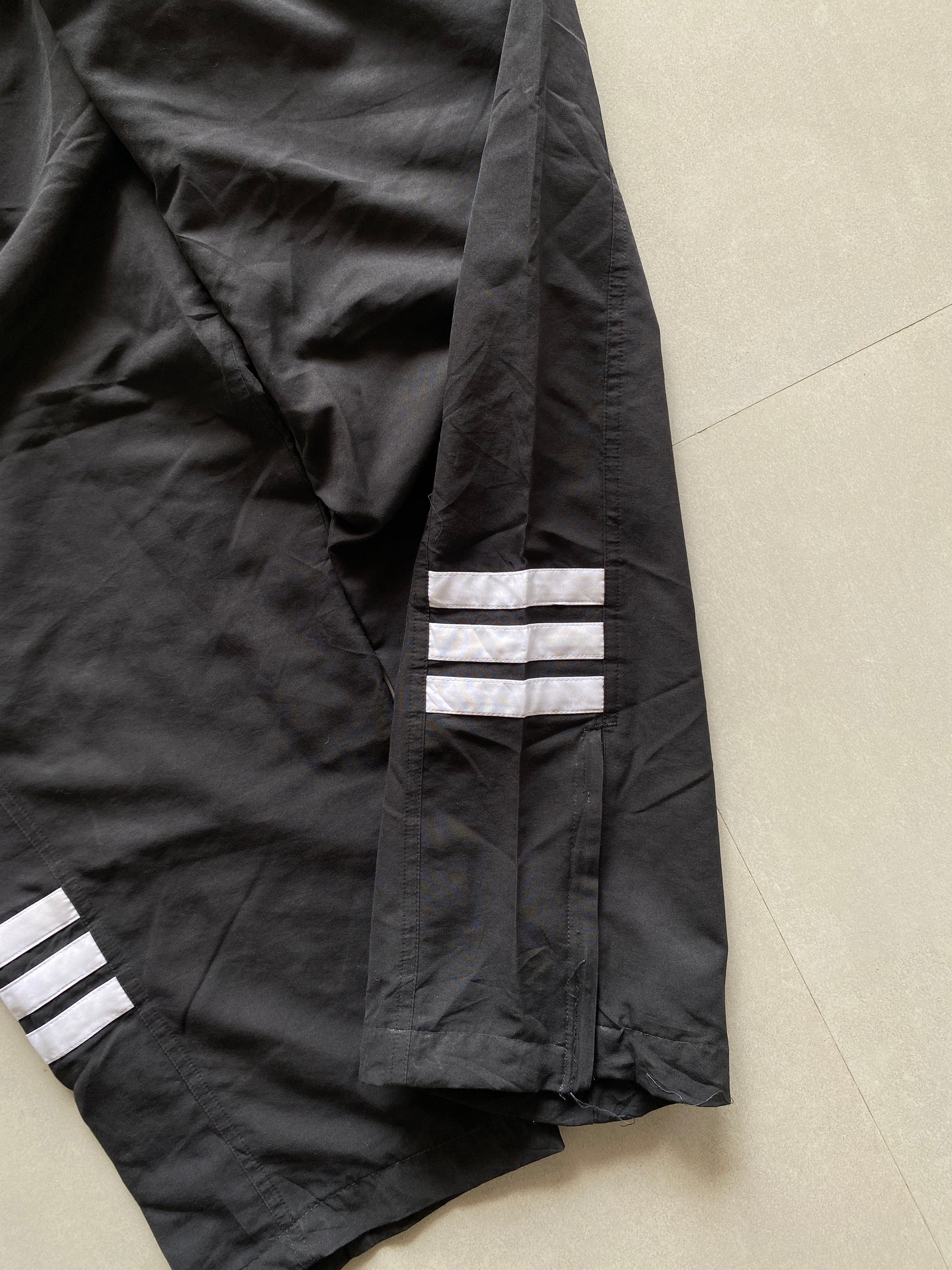 ADIDAS STRIPED TRACK PANT - S
