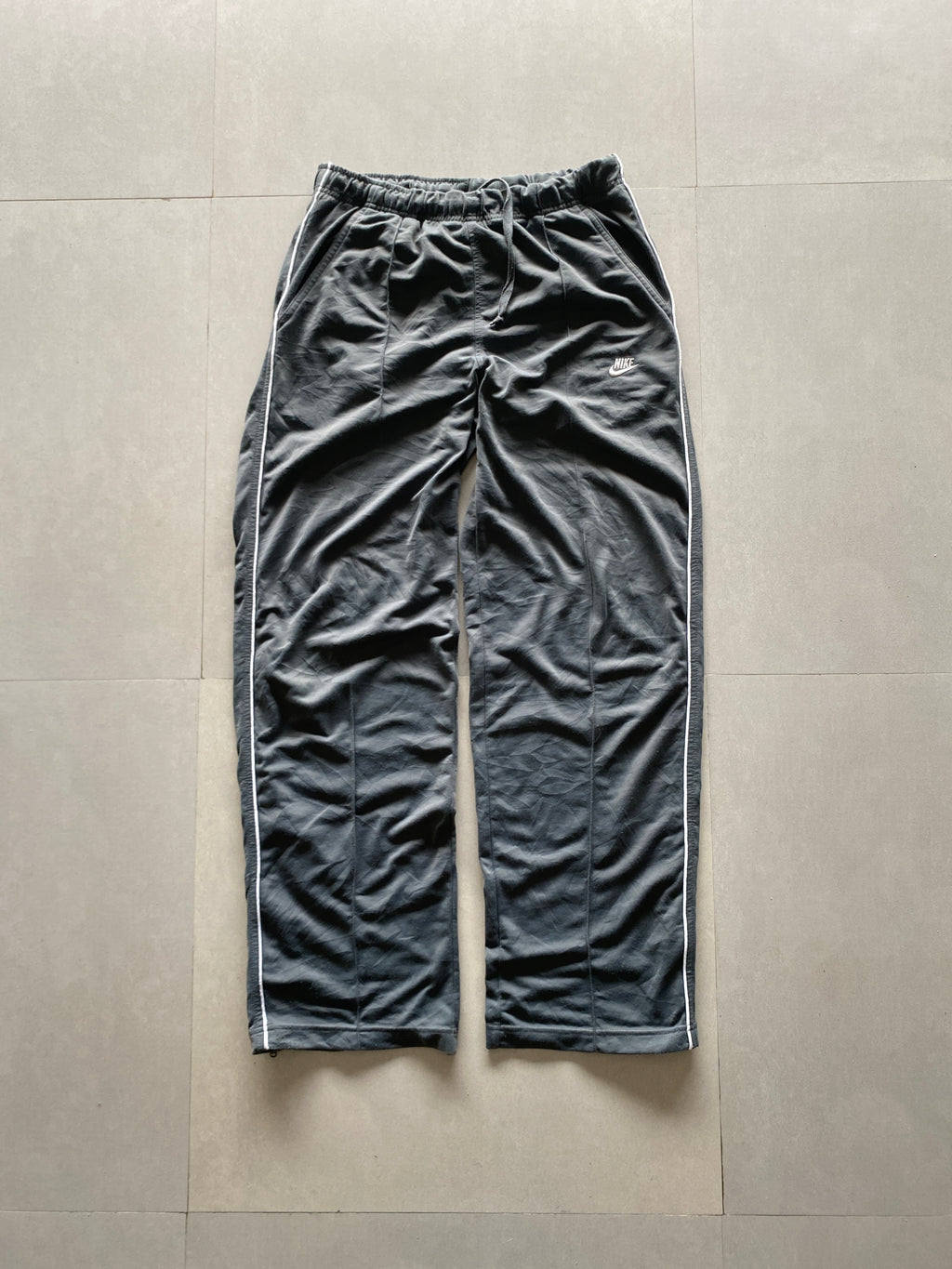 VINTAGE NIKE BAGGY TRACK PANT - S