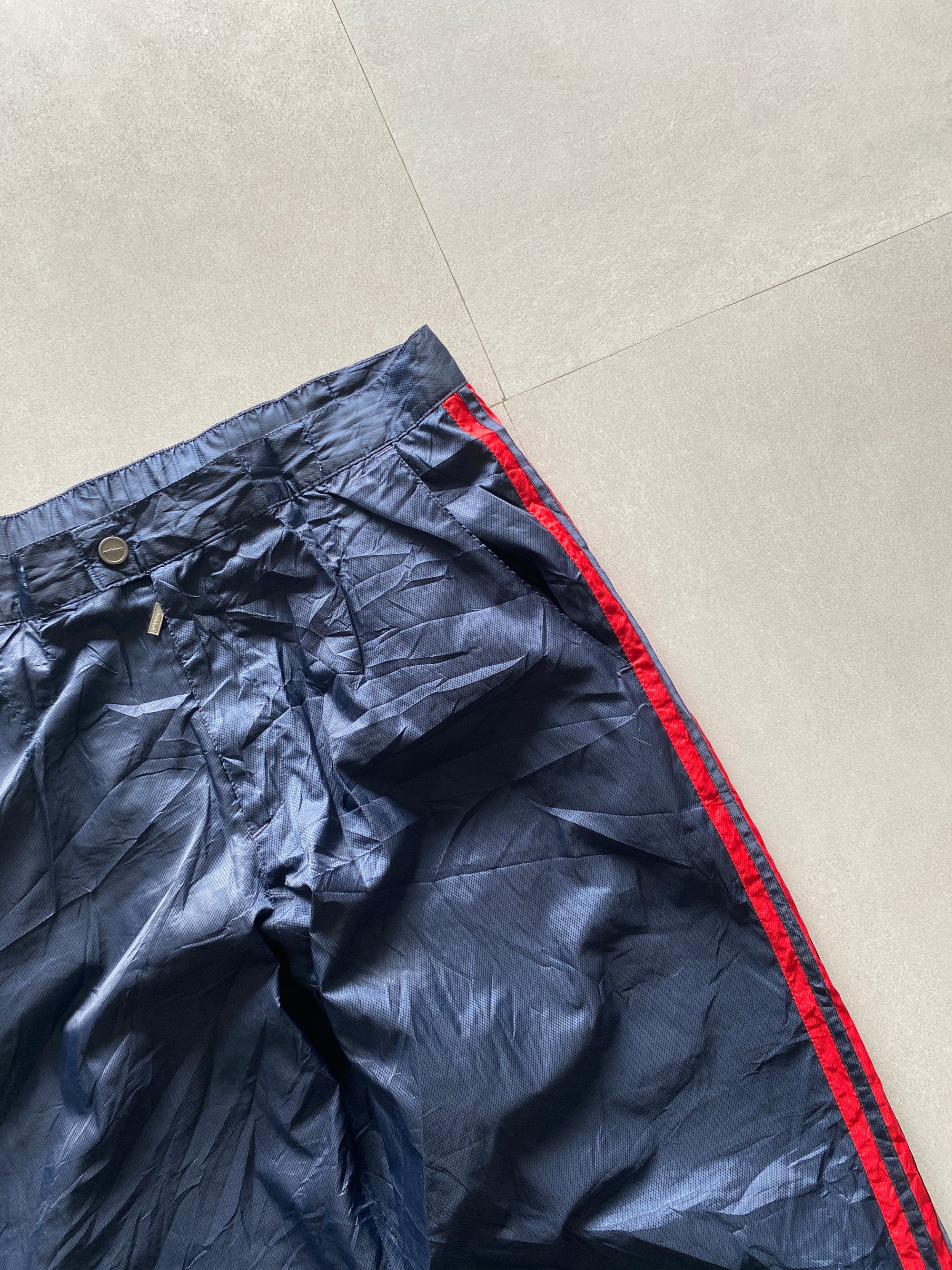 VINTAGE ADIDAS BAGGY STRIPED TRACK PANT - M