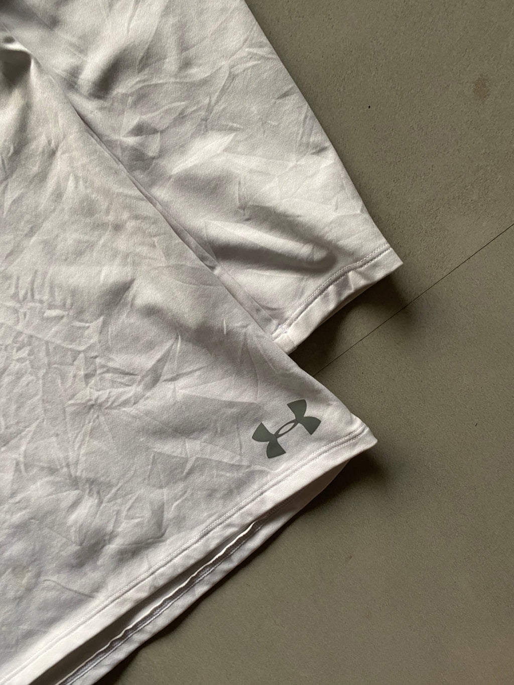 UNDER ARMOUR COMPRESSION TEE - M