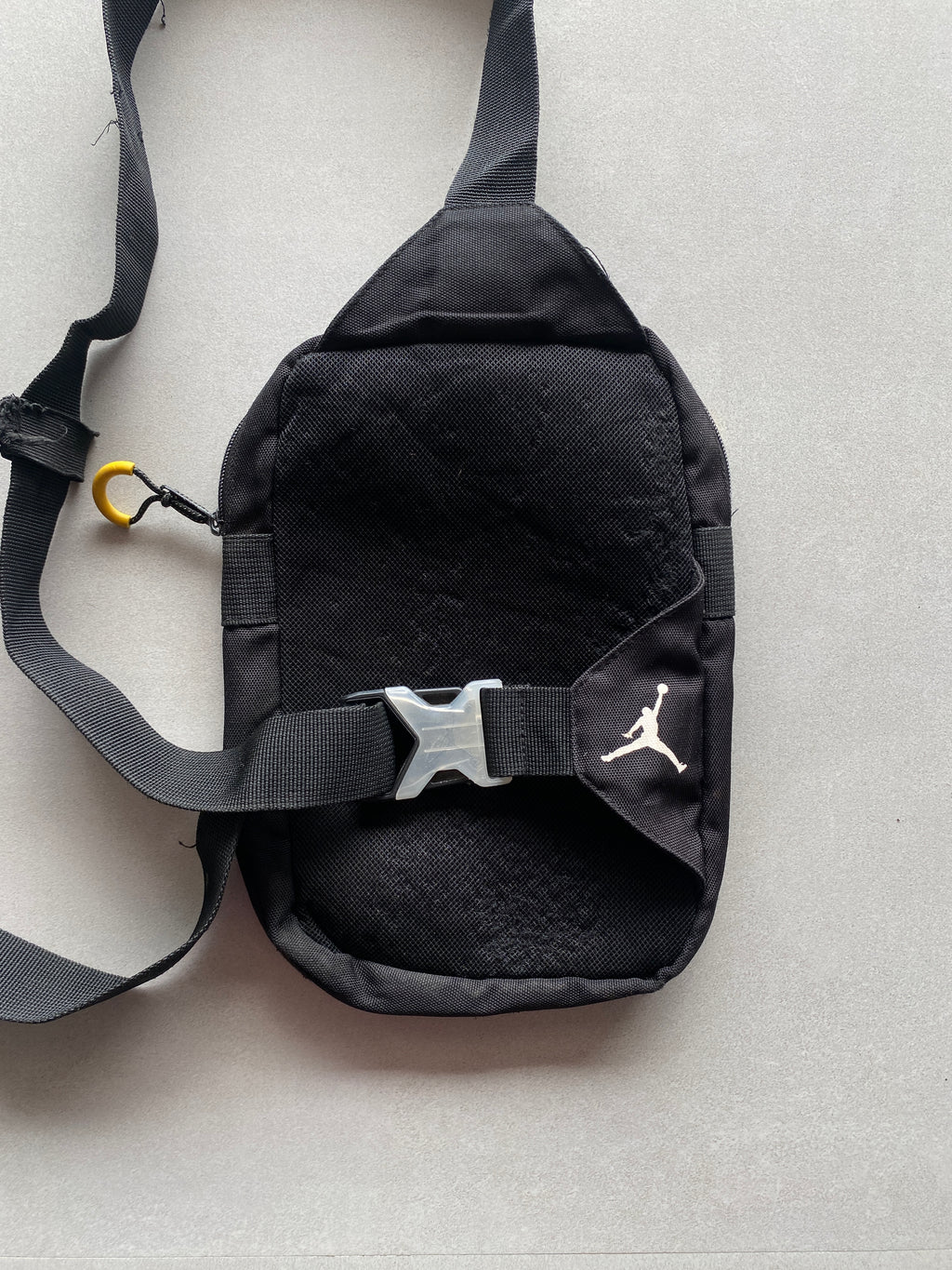 NIKE JORDAN CROSS BODY SLING BAG
