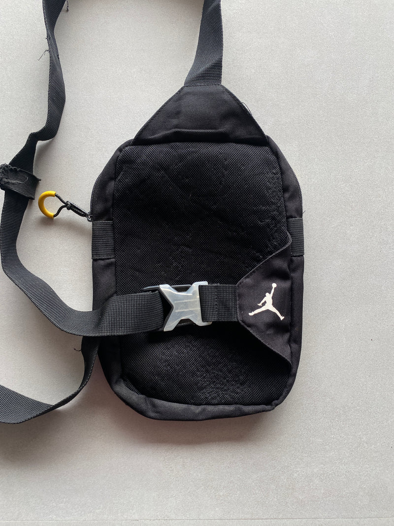 NIKE JORDAN CROSS BODY SLING BAG