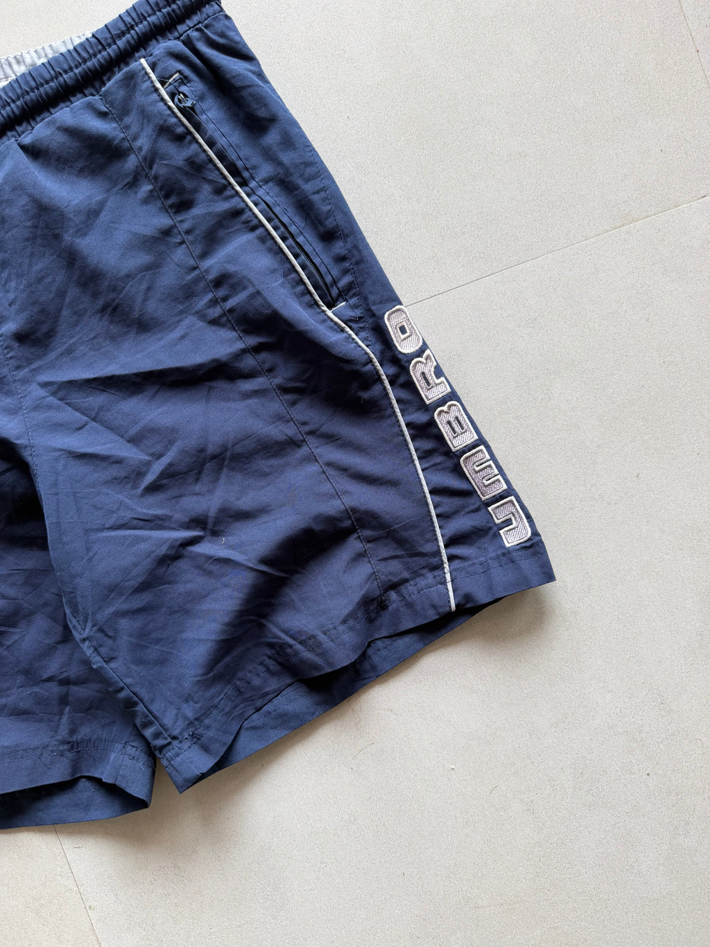 UMBRO SHORTS - L