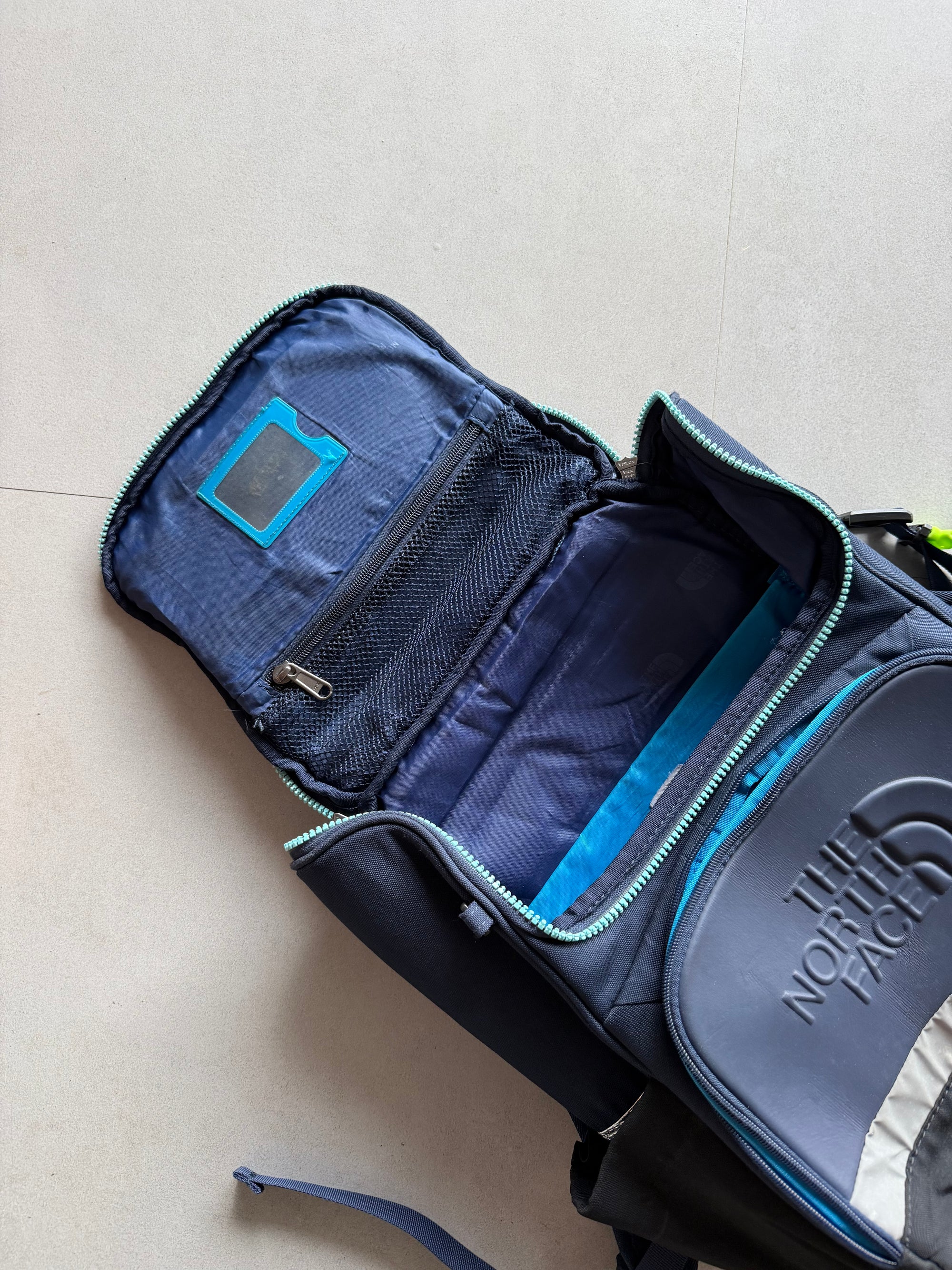 THE NORTH FACE BOYS BACKPACK
