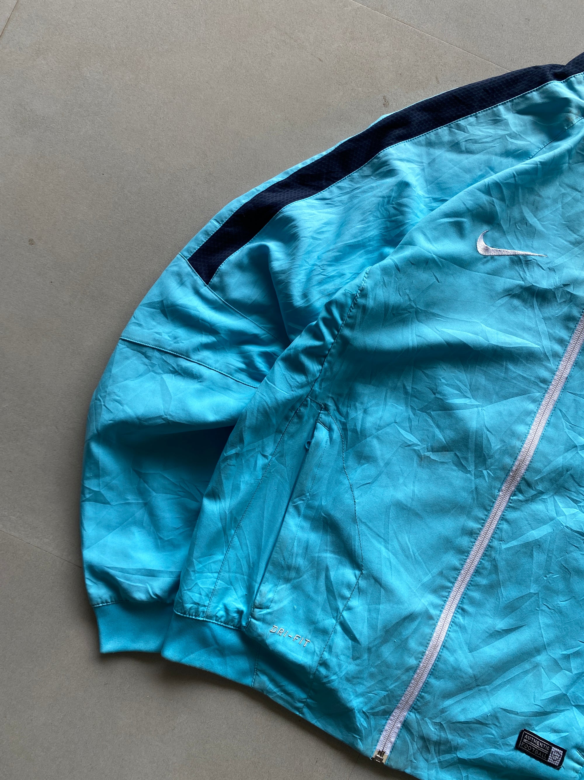 VINTAGE NIKE FRANCE JACKET - M