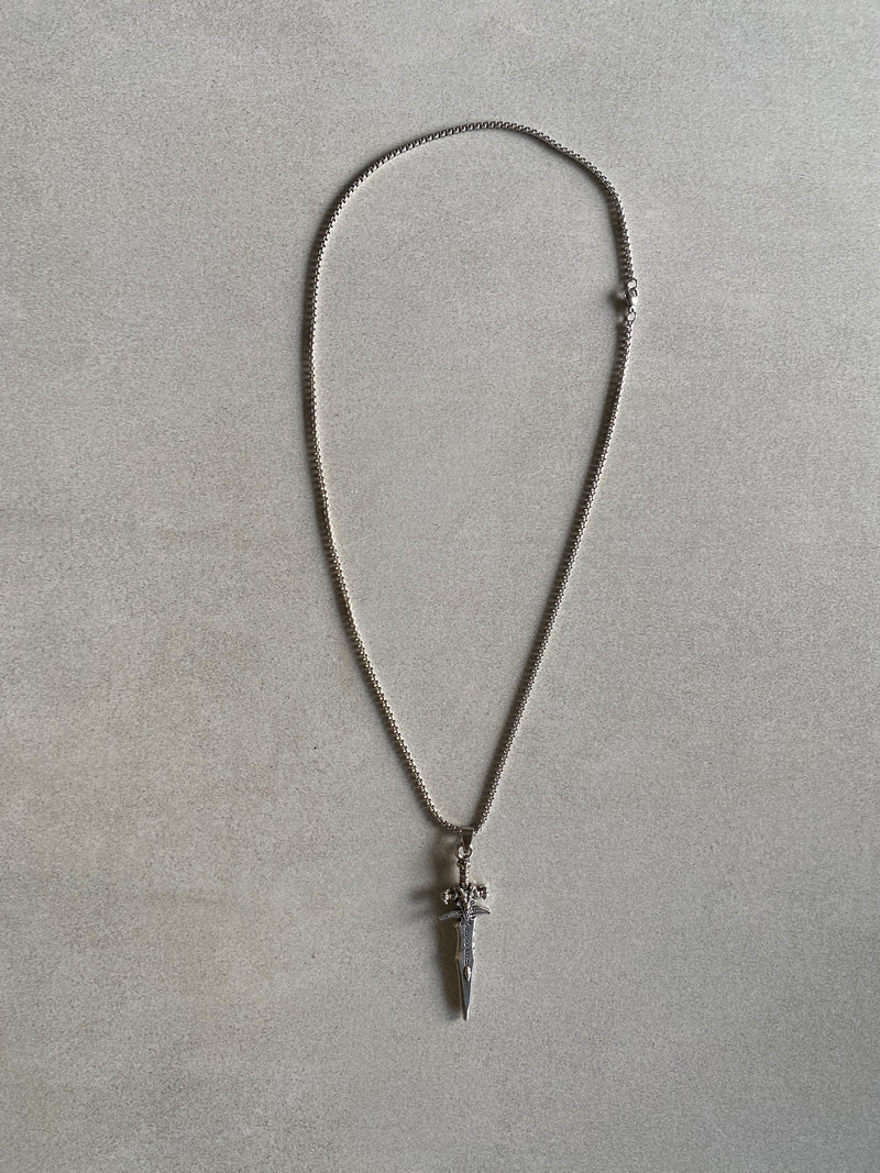 GOTHIC SWORD PENDANT CHAIN