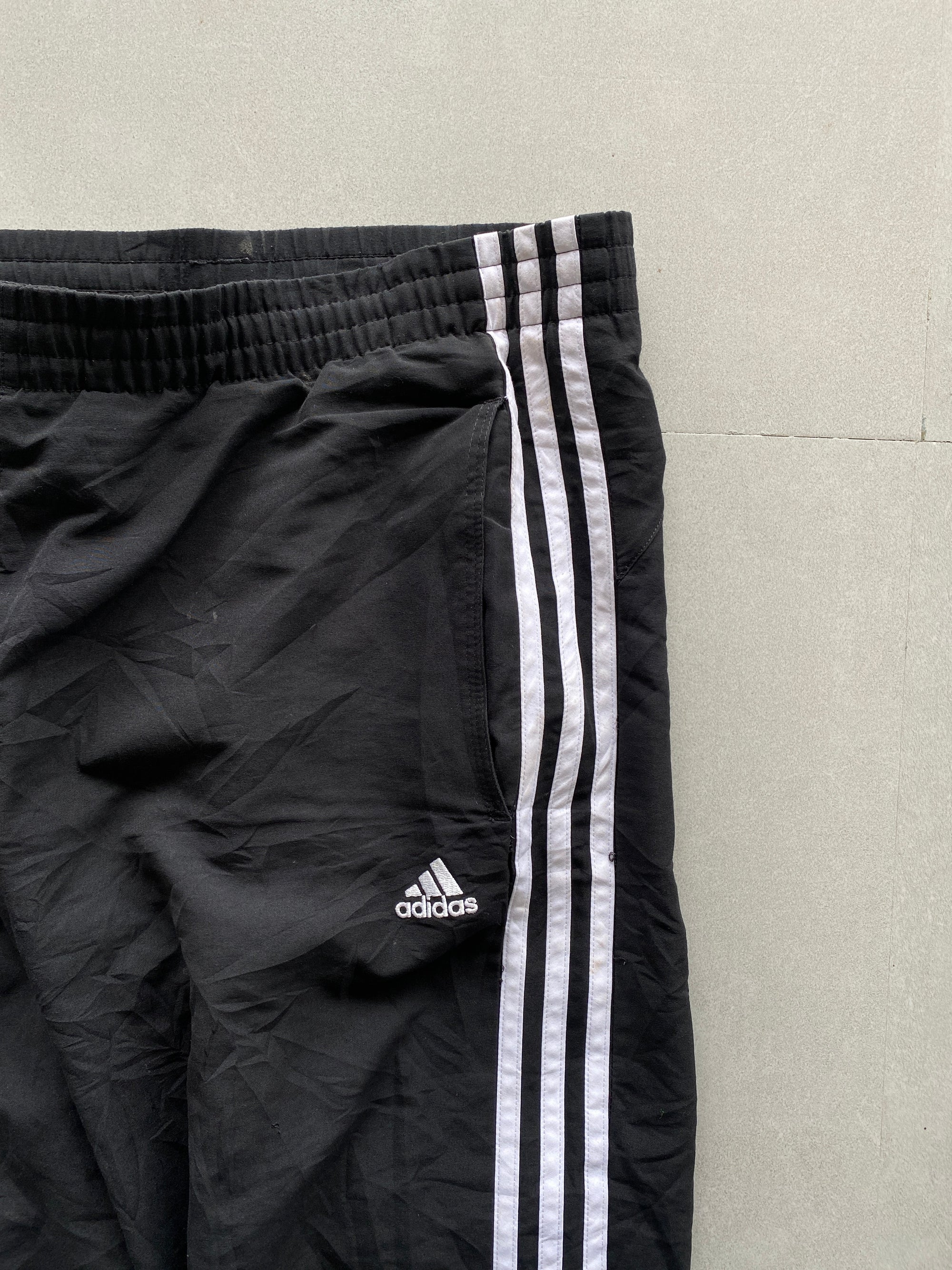 ADIDAS STRIPED TRACK - L