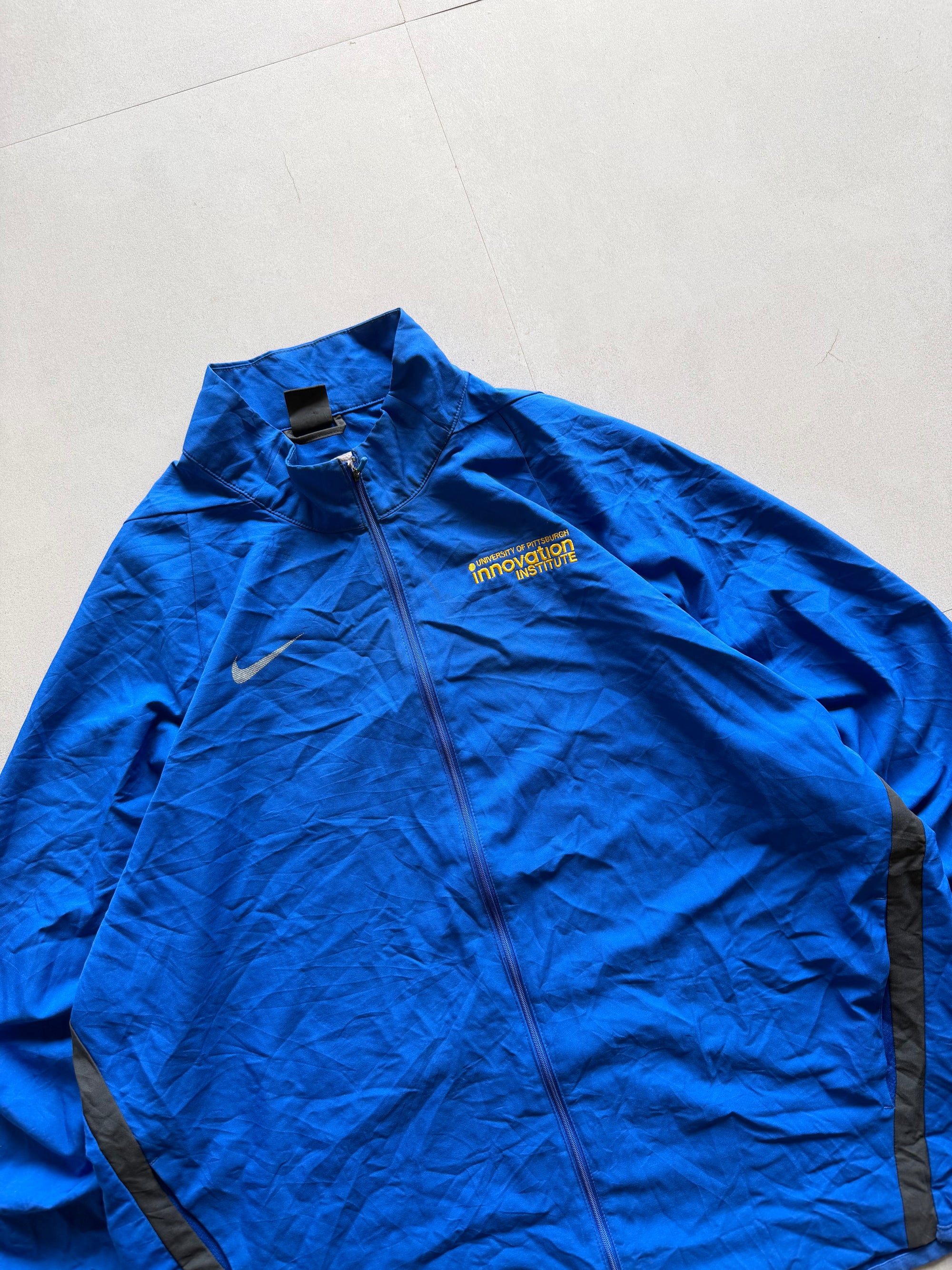 VINTAGE NIKE JACKET - XL