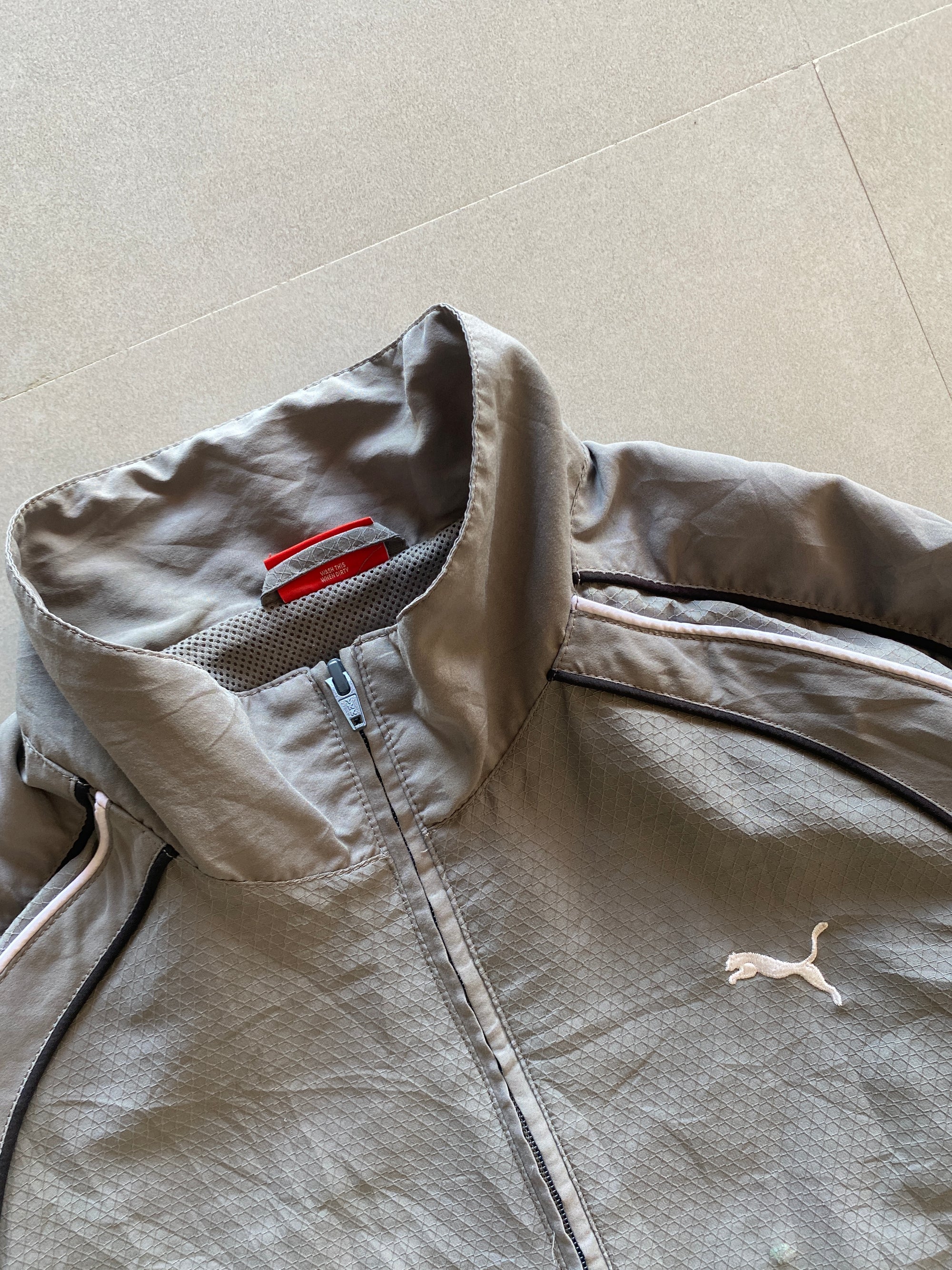 VINTAGE PUMA JACKET - L