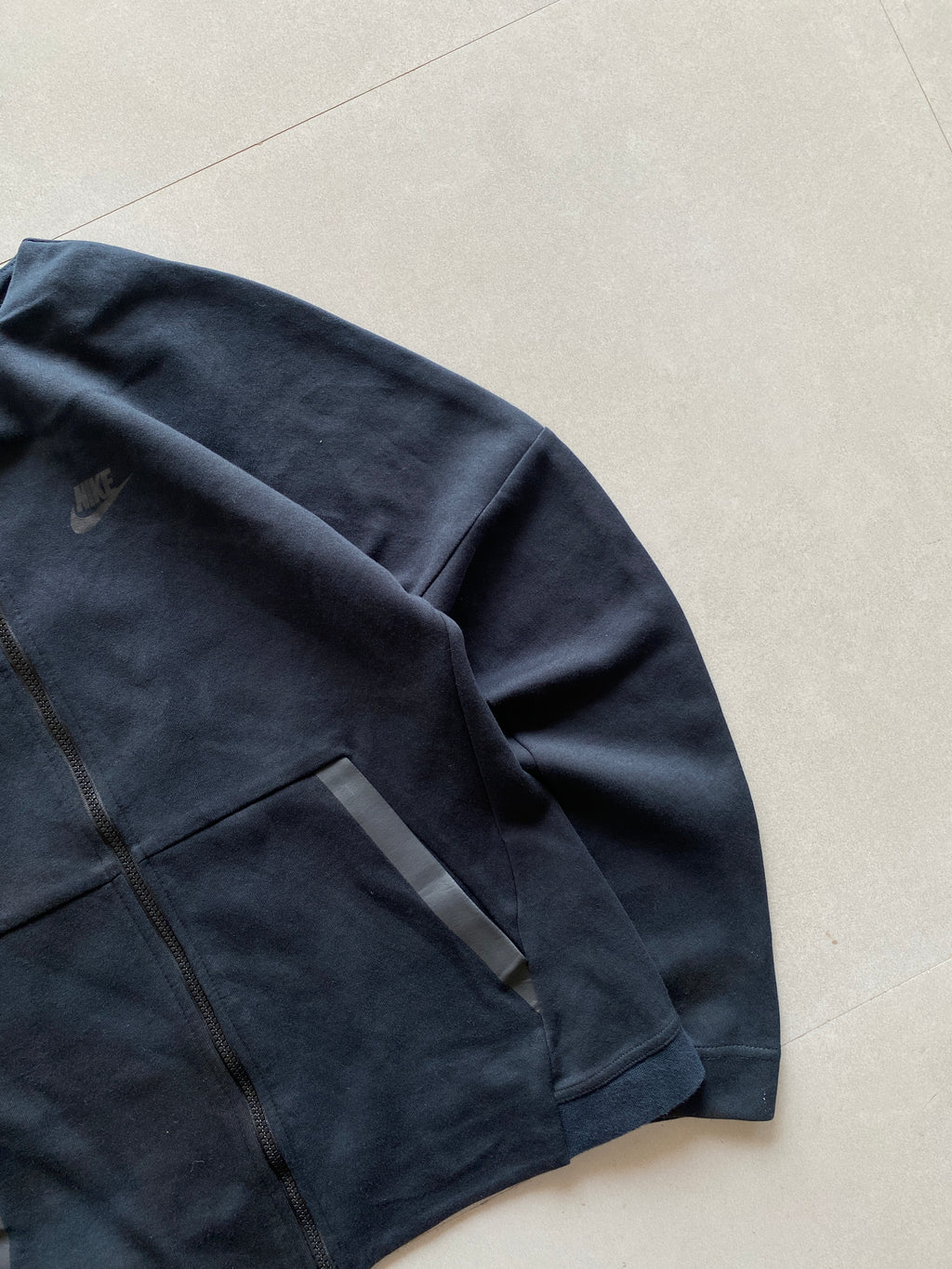 NIKE TECH JACKET - S