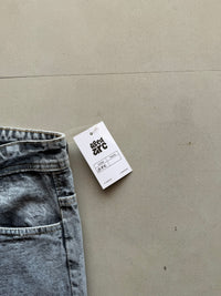 B82 STRIGHT FIT DENIM - L