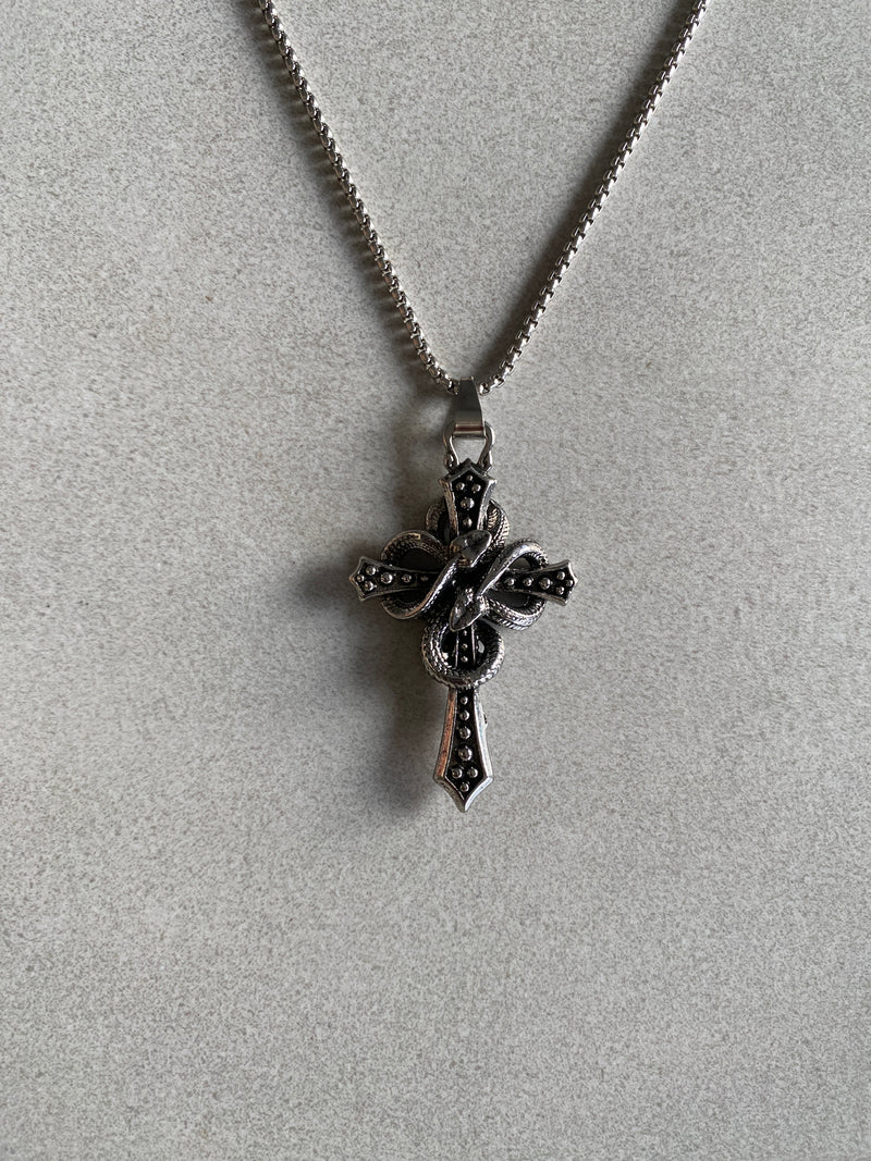 COBRA CEOSS PENDANT CHAIN