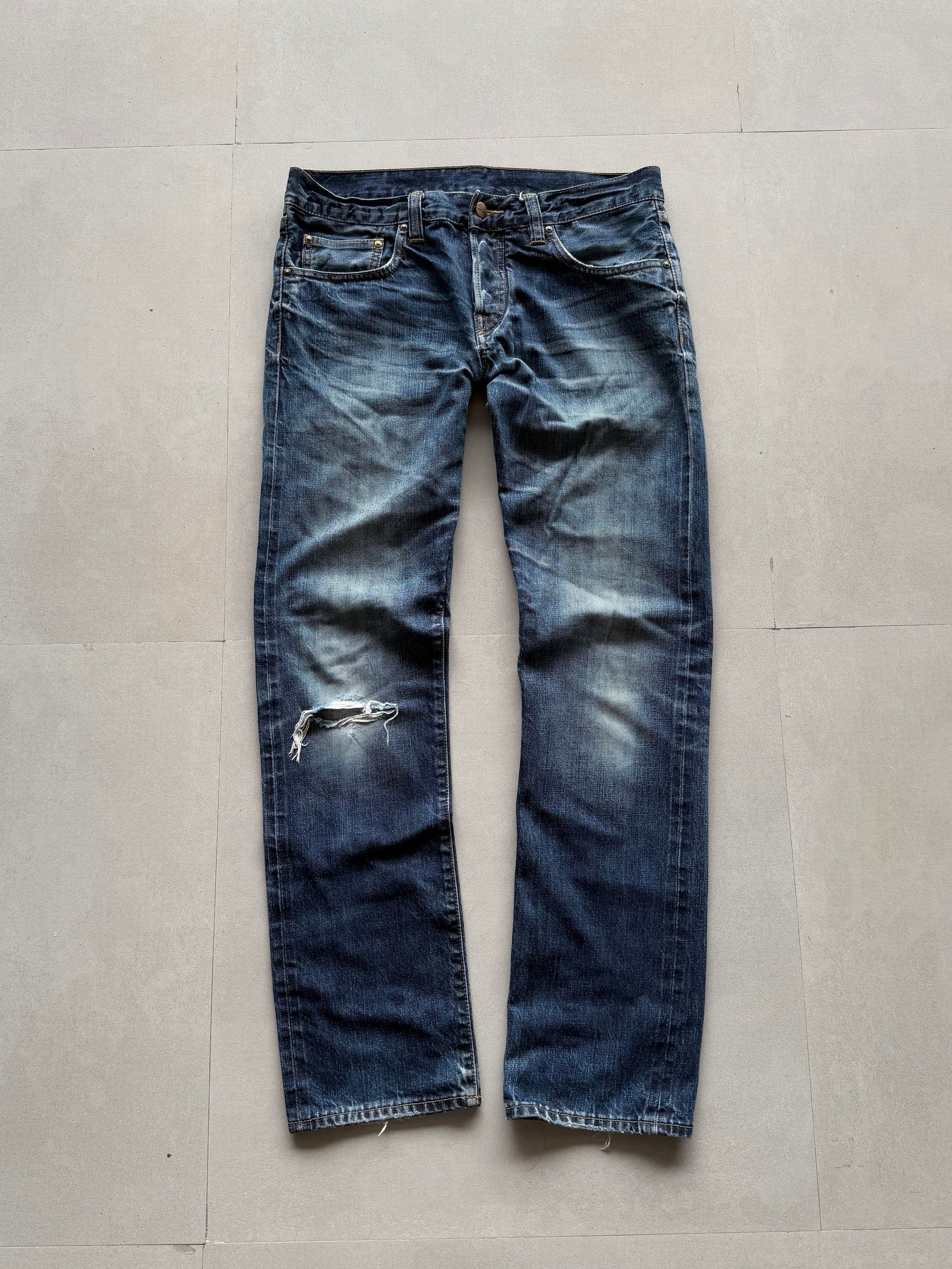 CARHARTT DISTRESSED DENIM - M