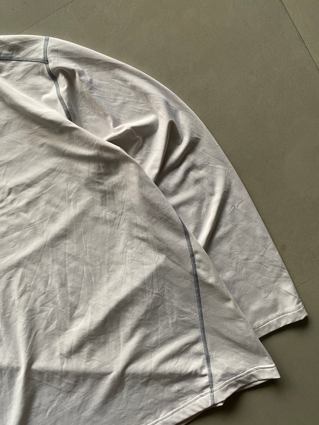 UNDER ARMOUR COMPRESSION TEE - XL