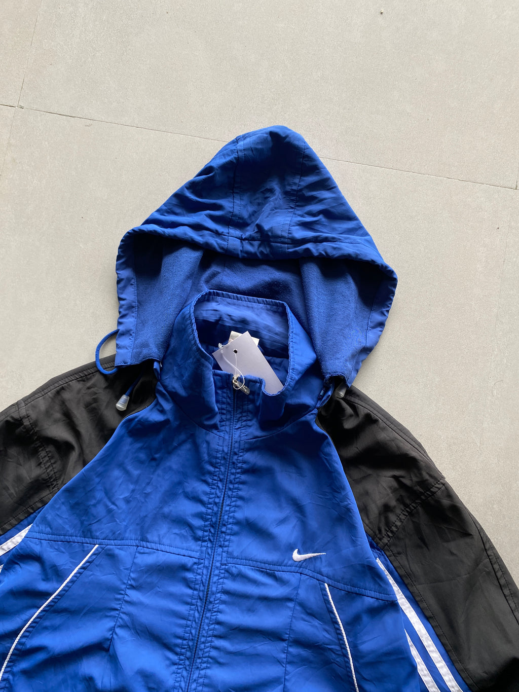 VINTAGE NIKE JACKET - M