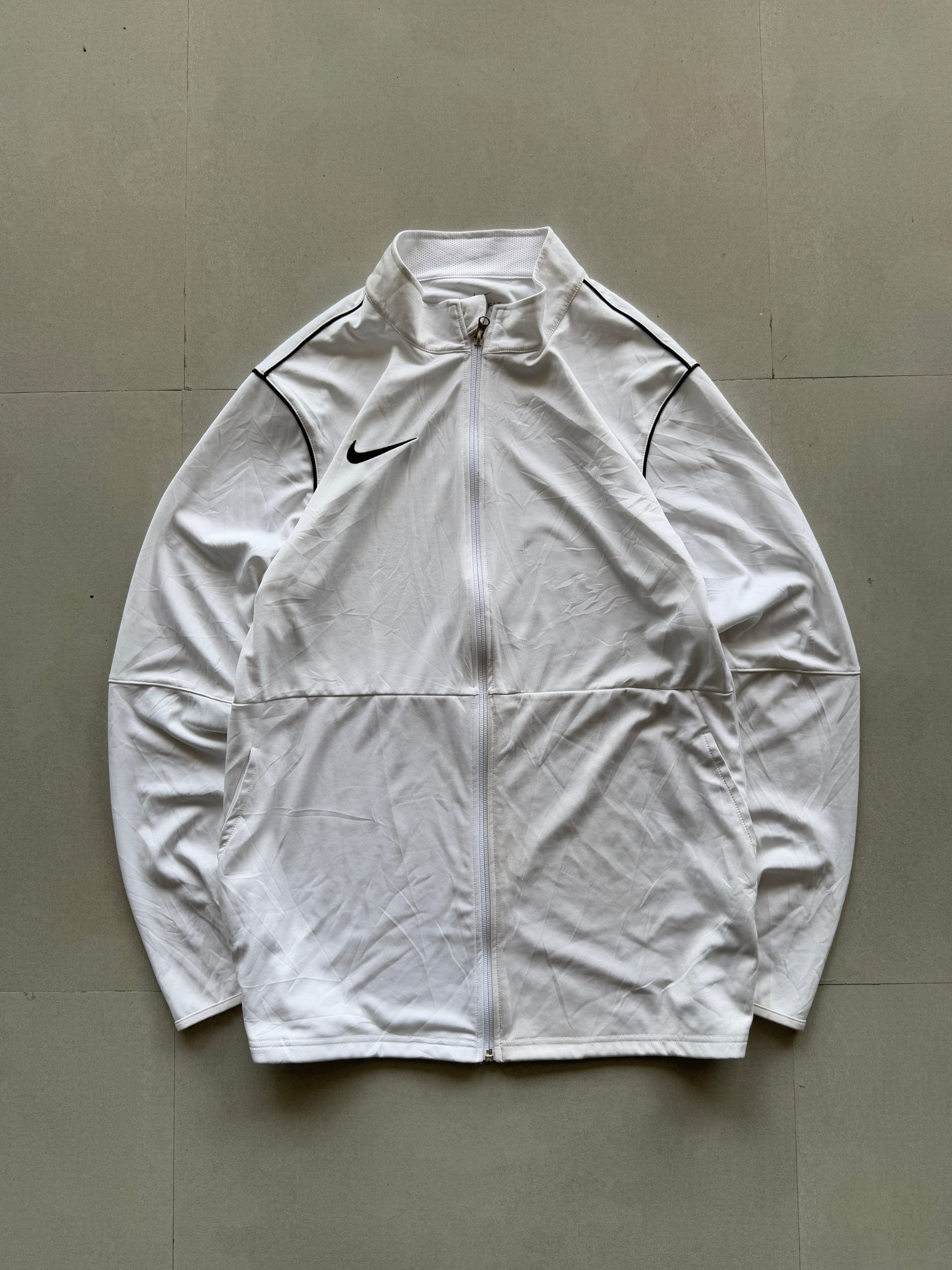 NIKE WHITE TRACK JACKET - XL