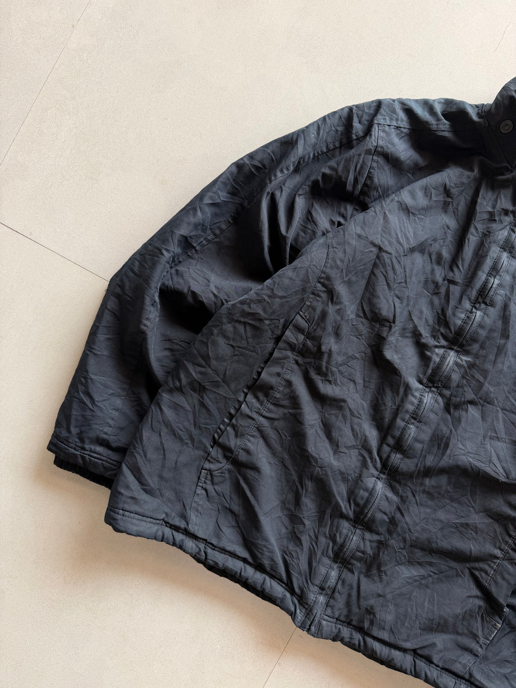 NIKE BIG LOGO HEAVY JACKET - L