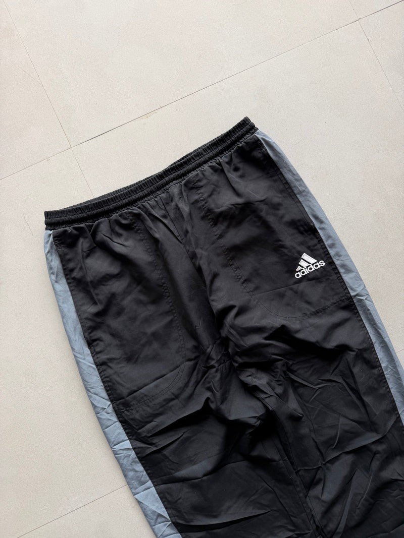 ADIDAS STRIPED TRACK PANT10 - M