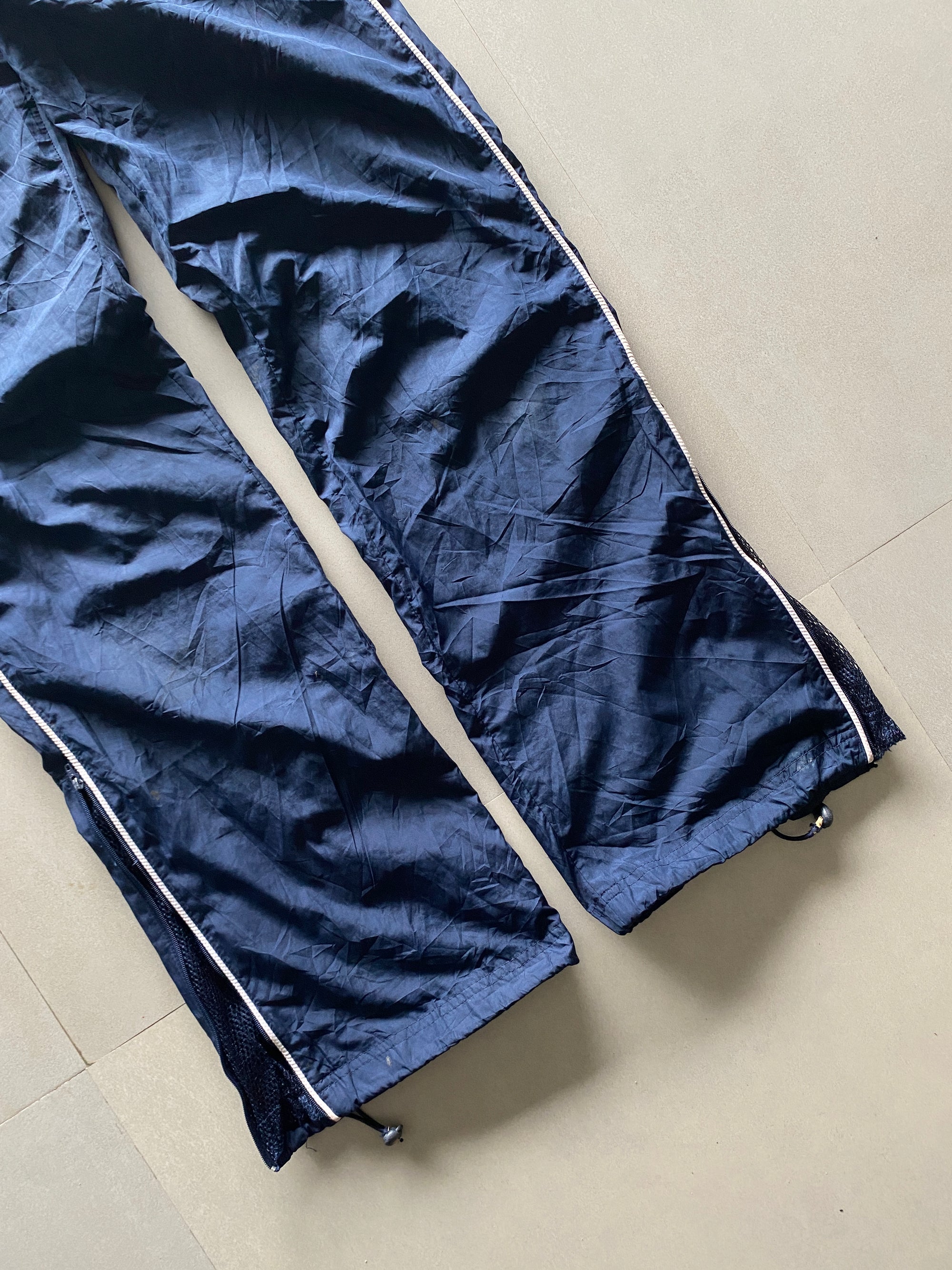 VINTAGE NIKE BAGGY TRACK PANT - S