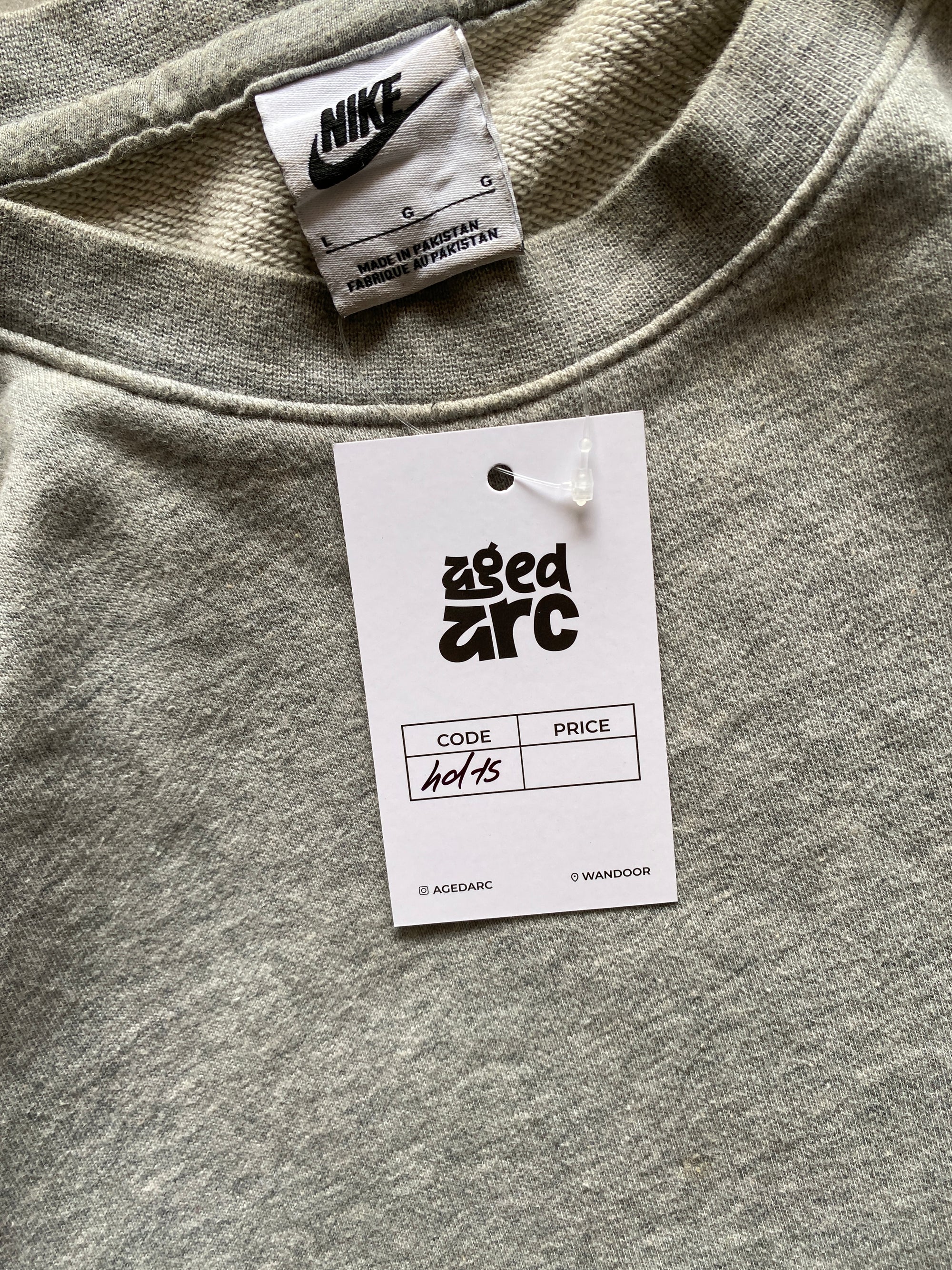 NIKE MULTI SWOOSH SWEATSHIRT - M