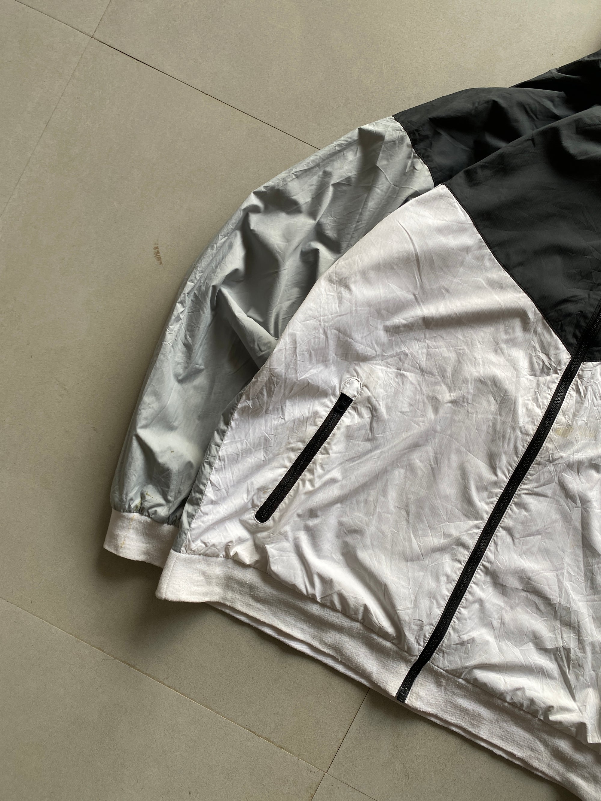 VINTAGE NIKE JACKET - XL