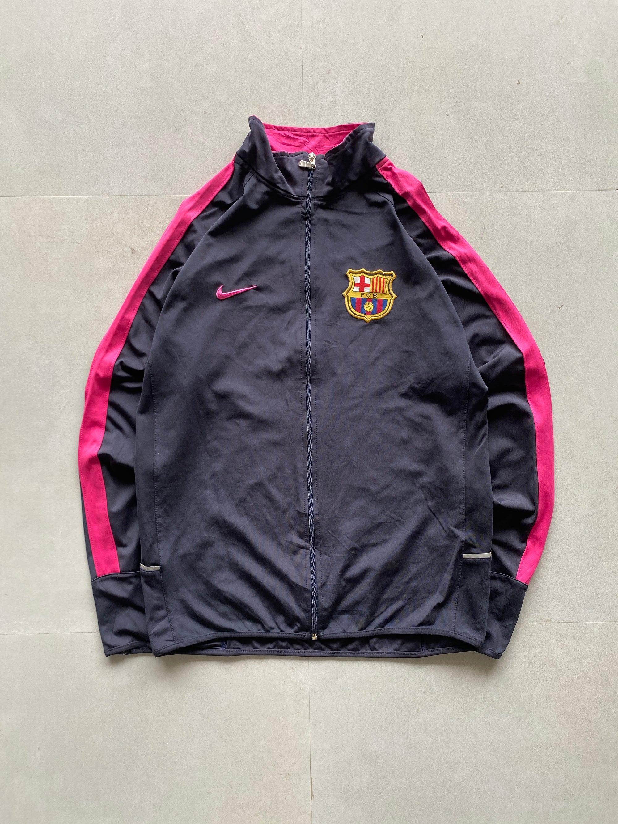 VINTAGE NIKE BARCELONA JACKET - S