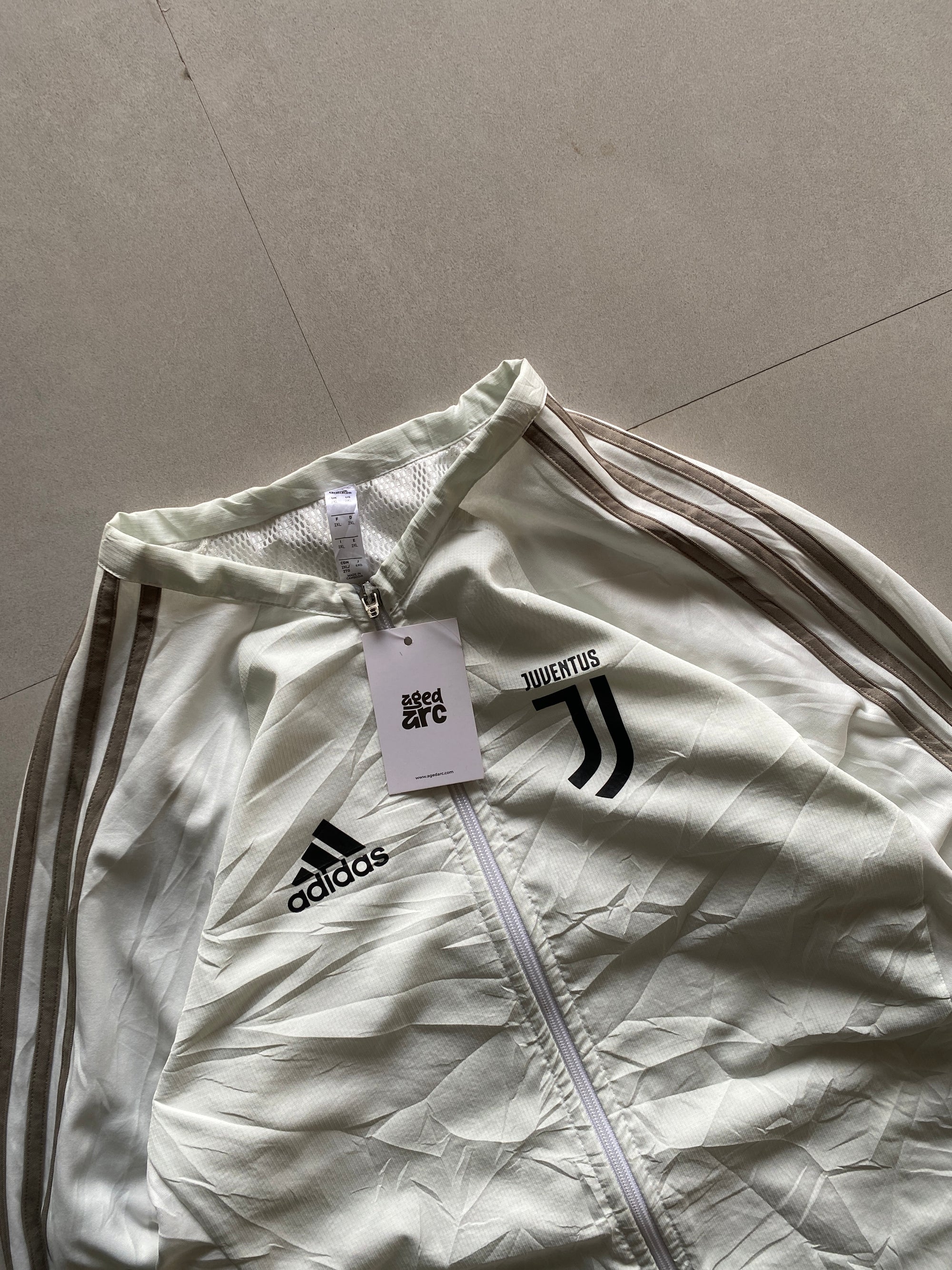 ADIDAS JUVENTUS JACKET - XL