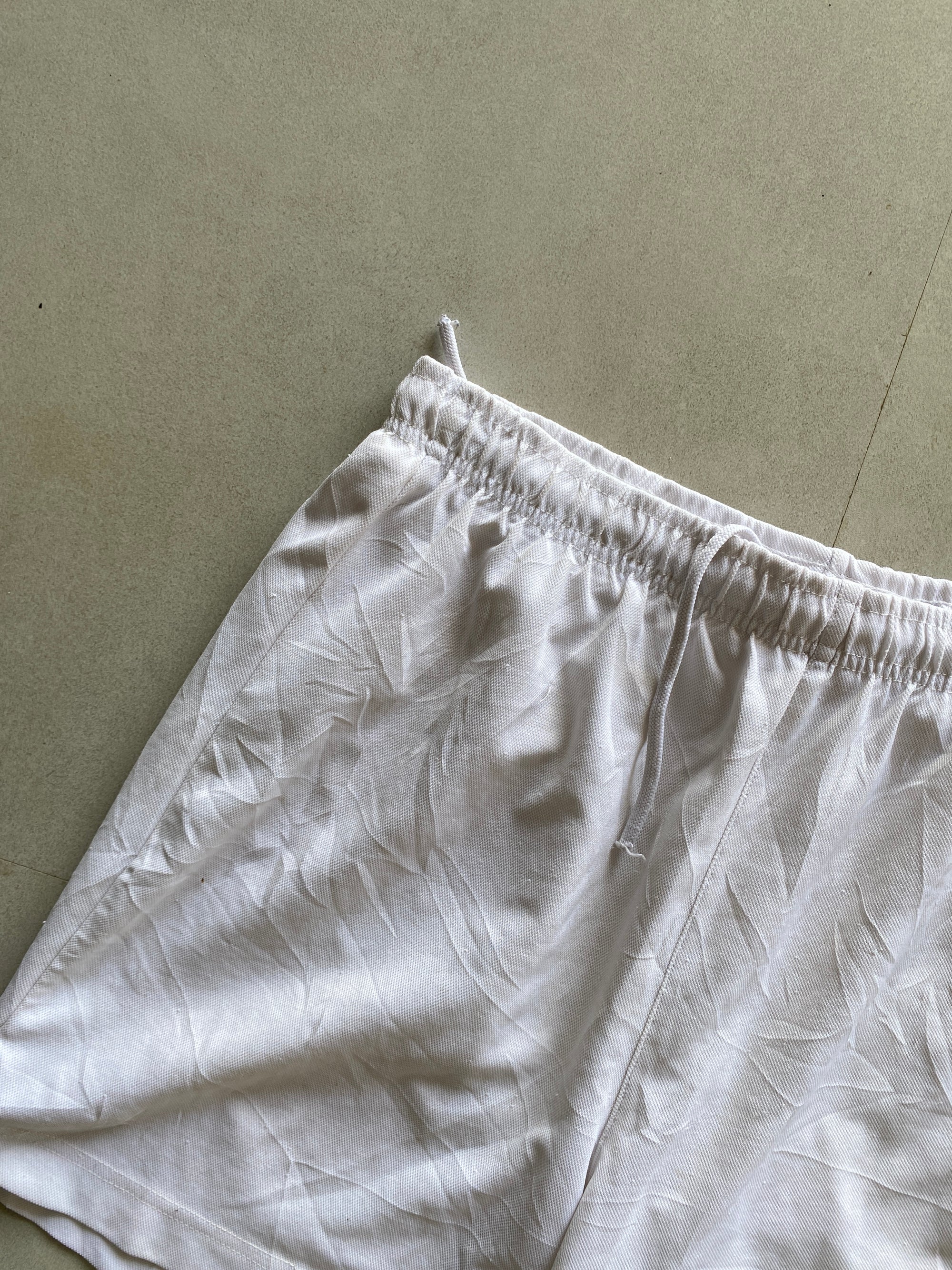 PUMA BASIC SHORTS - M