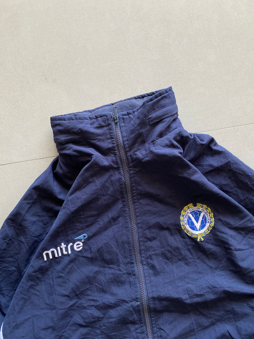MITRE VICTORIAN SOCCER JACKET - XL