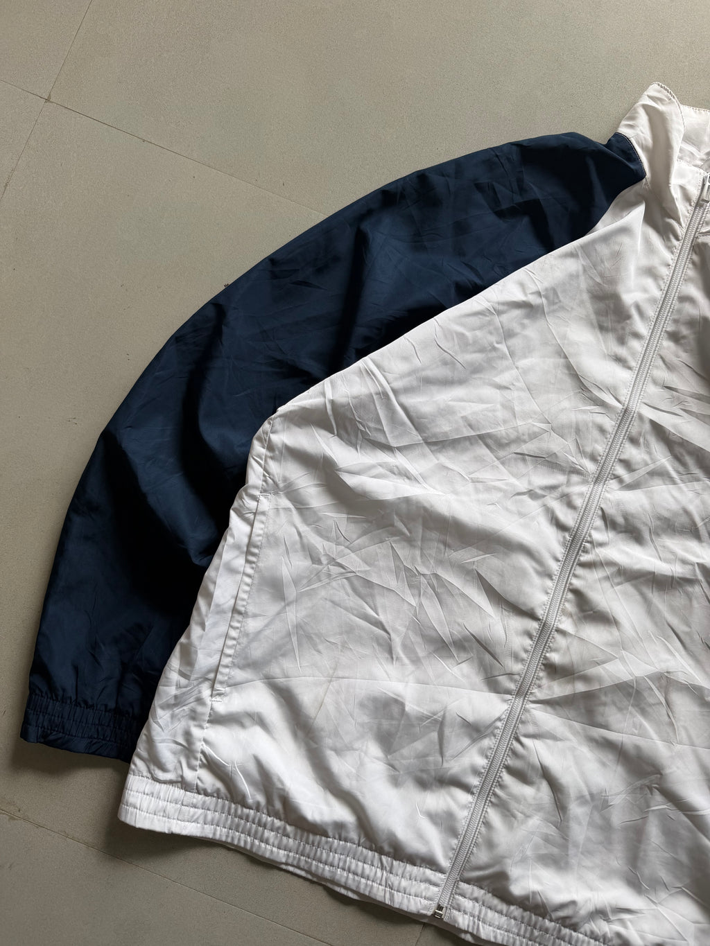 VINTAGE ADIDAS JACKET - XL