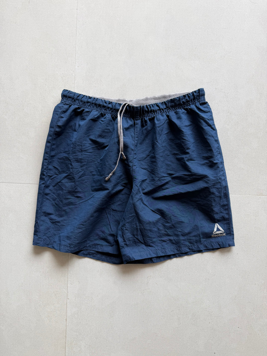 REEBOK SHORTS - M