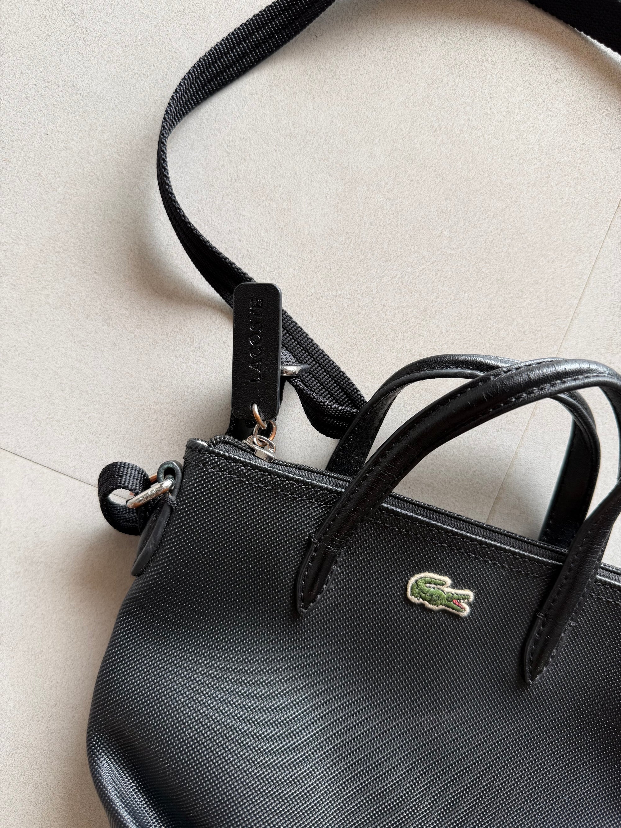 LACOSTE SLING BAG