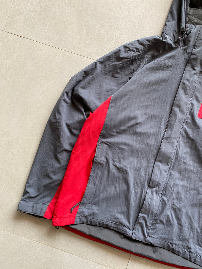 THE NORTH FACE HOODED HYVENT JACKET - M